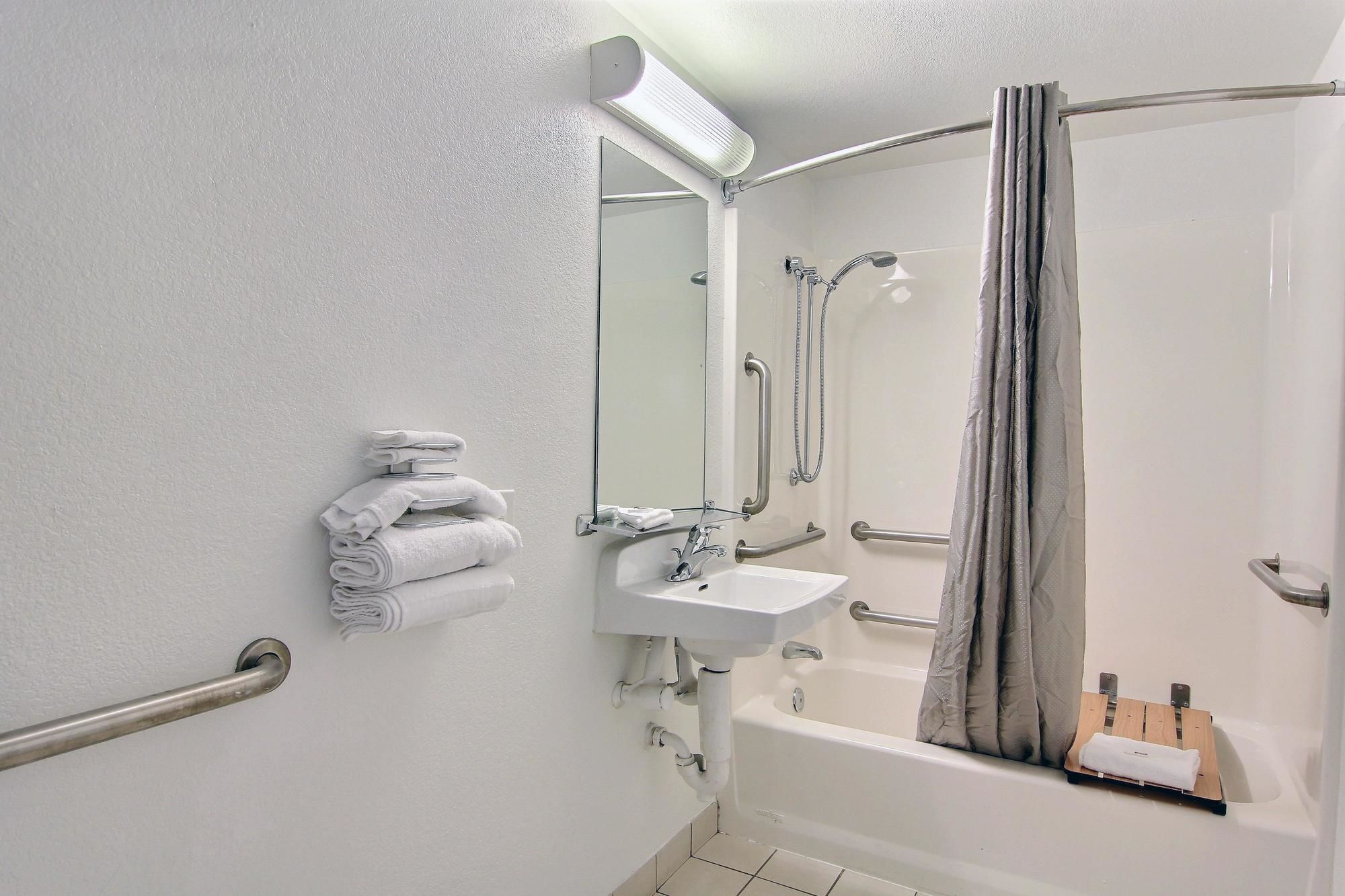 Motel 6 Austin Central - South/Univ. of TX