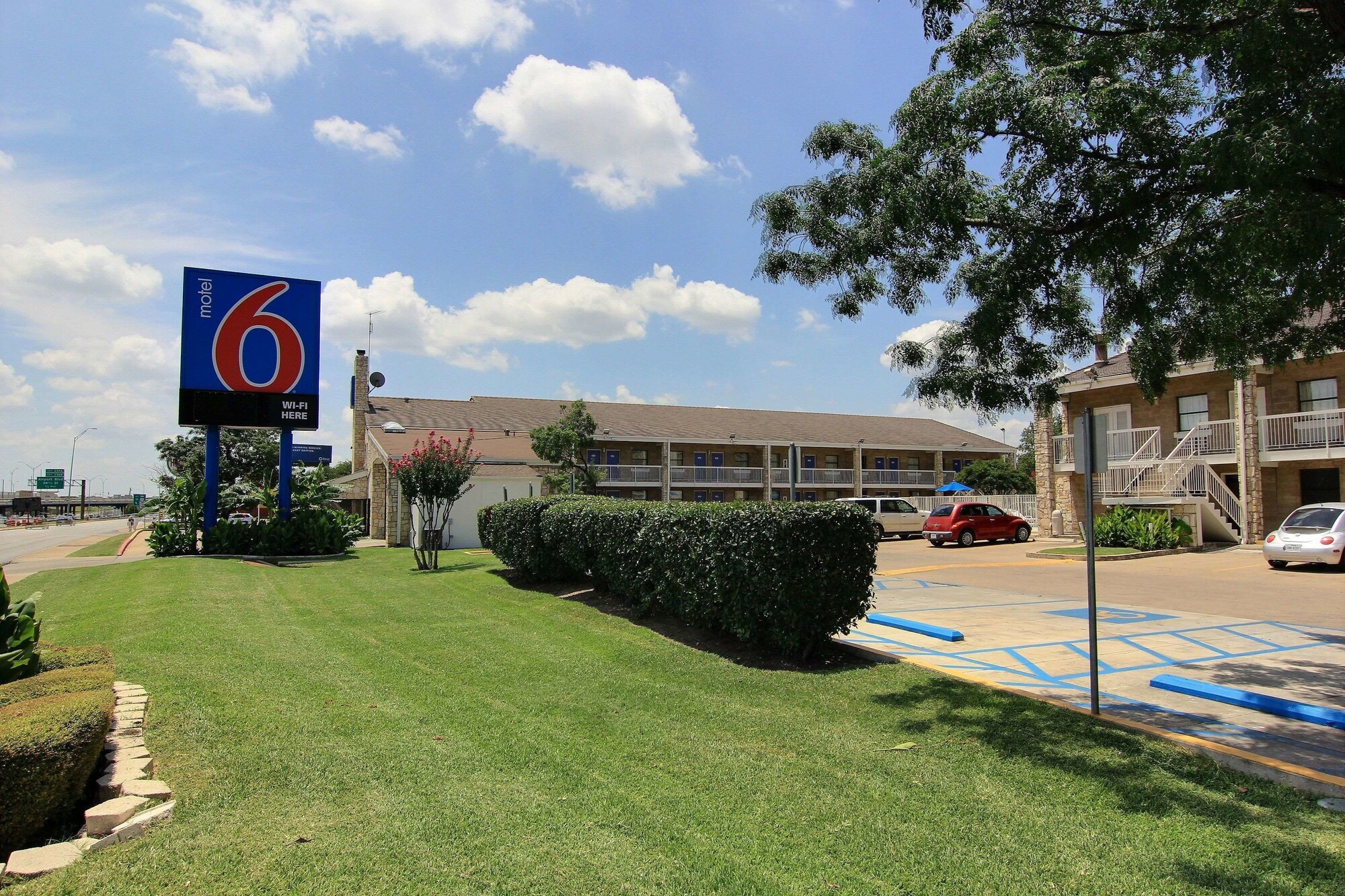 Motel 6 Austin Central - South/Univ. of TX