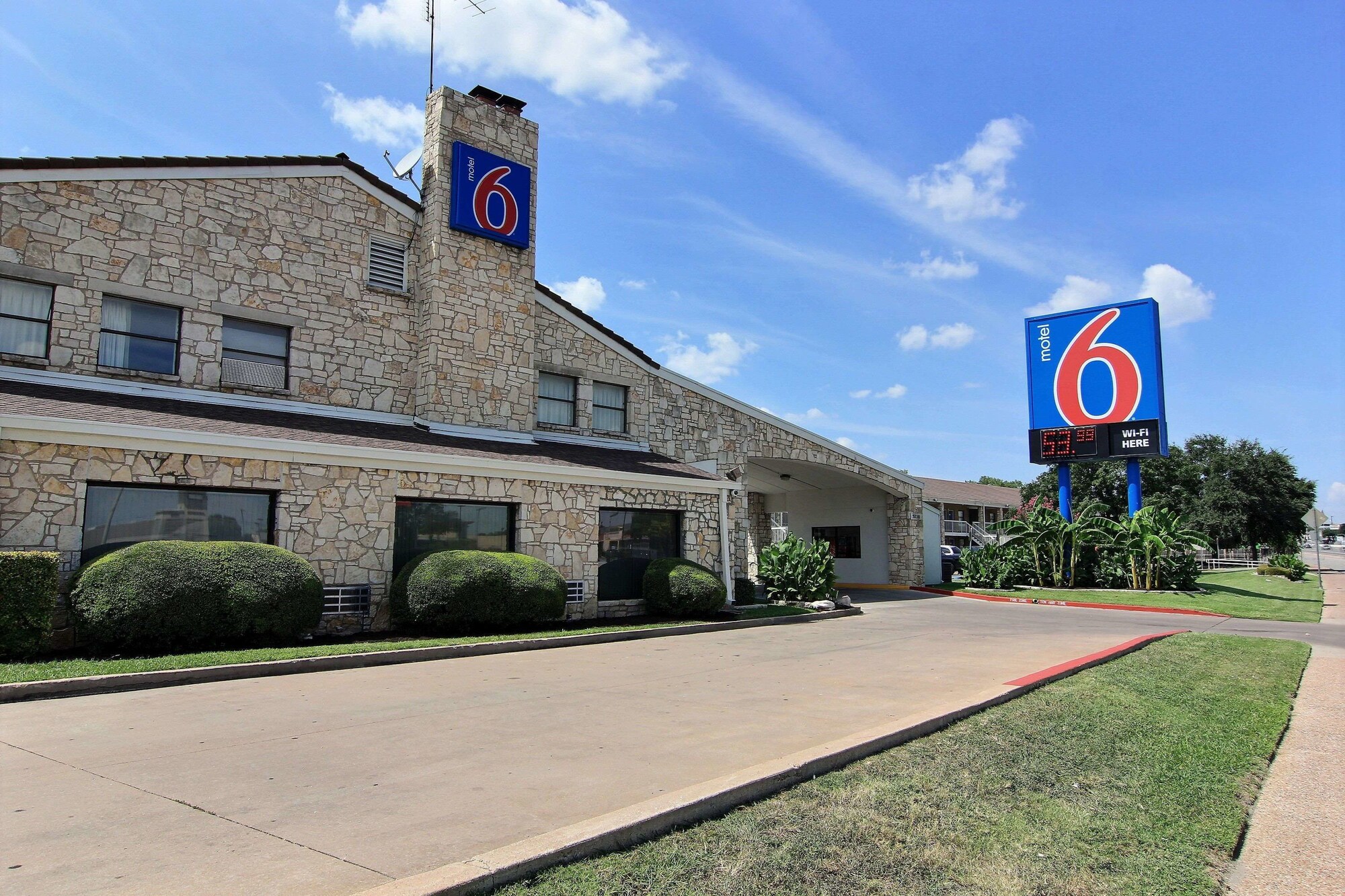 Motel 6 Austin Central - South/Univ. of TX