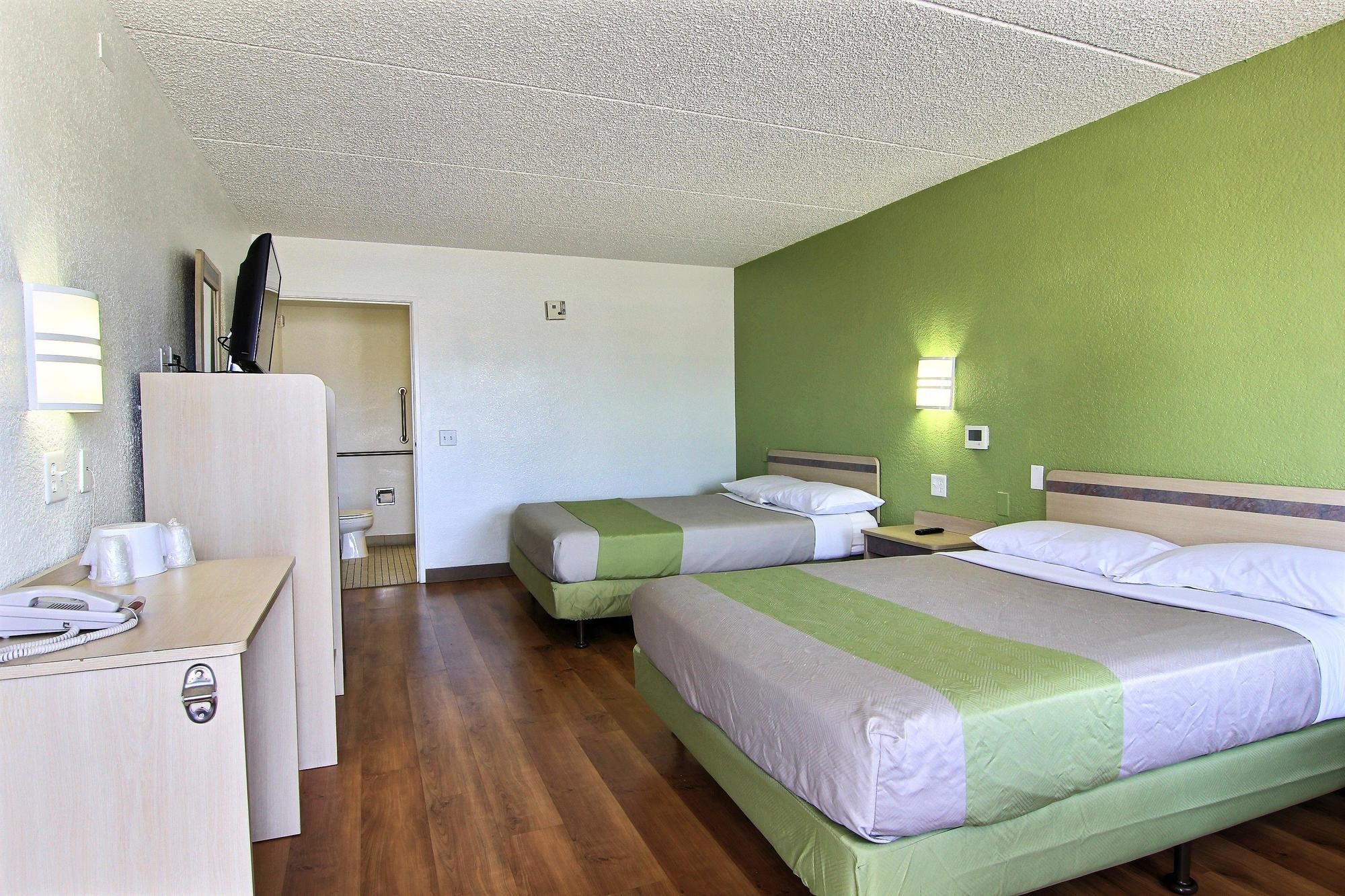Motel 6 Austin Central - South/Univ. of TX