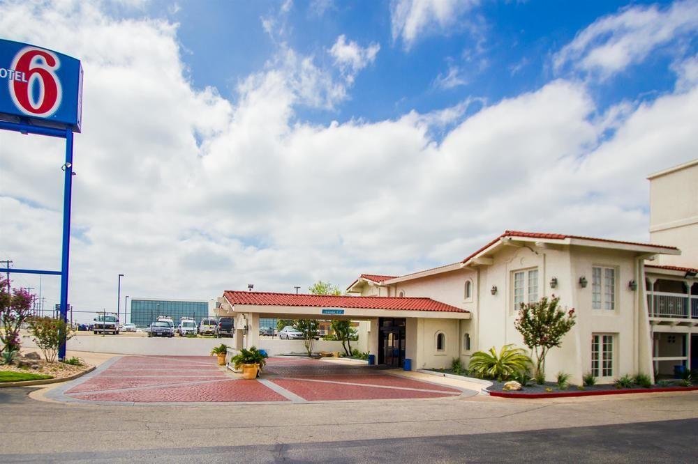 Motel 6 Austin - Midtown