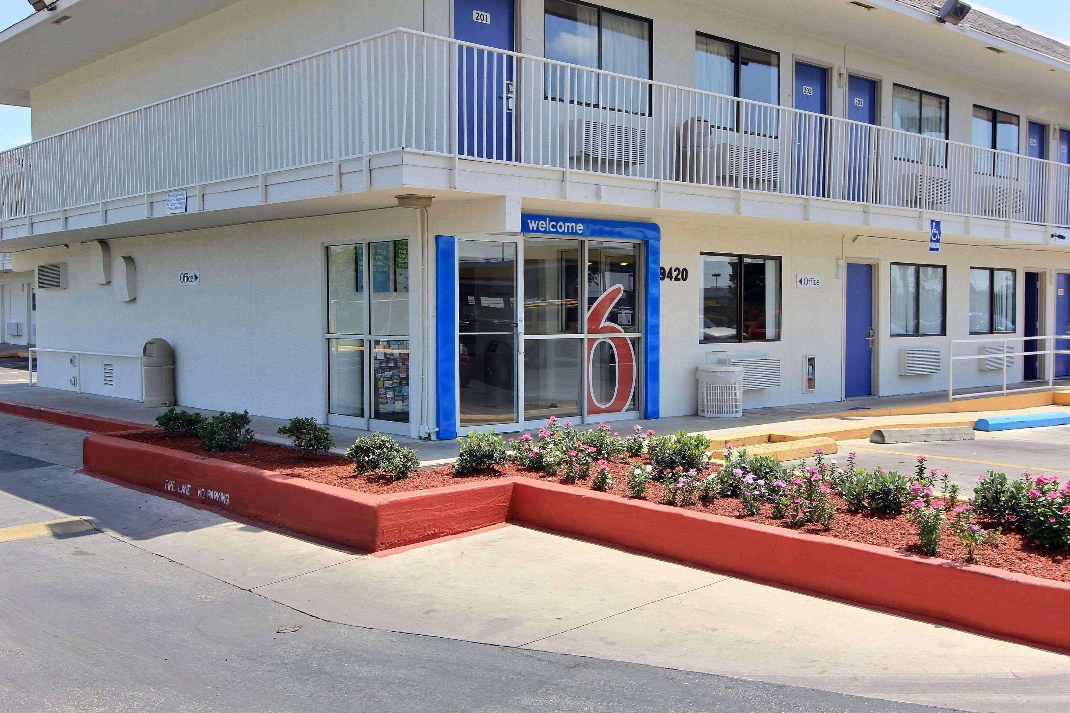 Motel 6 Austin North