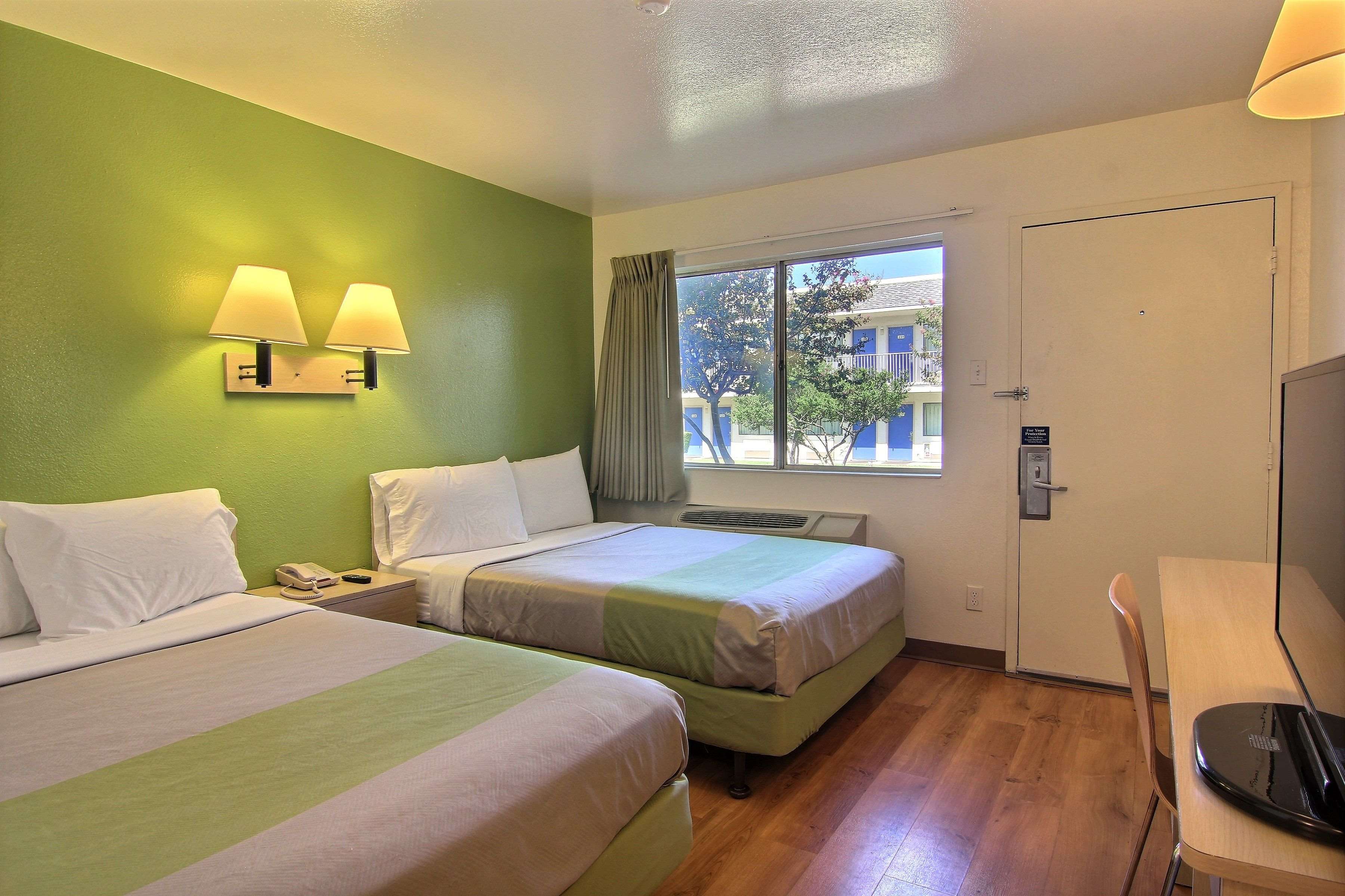 Motel 6 Austin North
