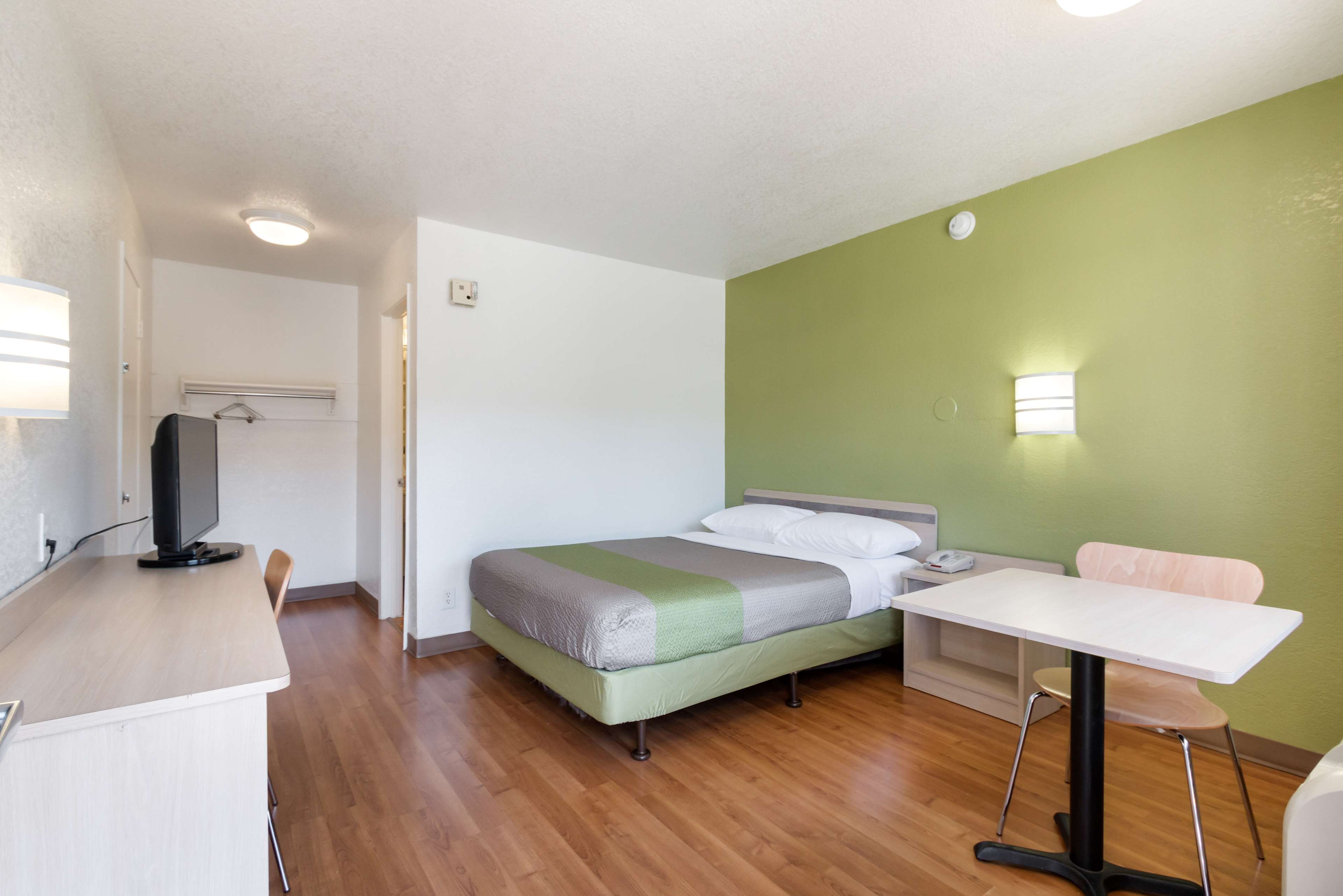 Motel 6 Austin South - Airport