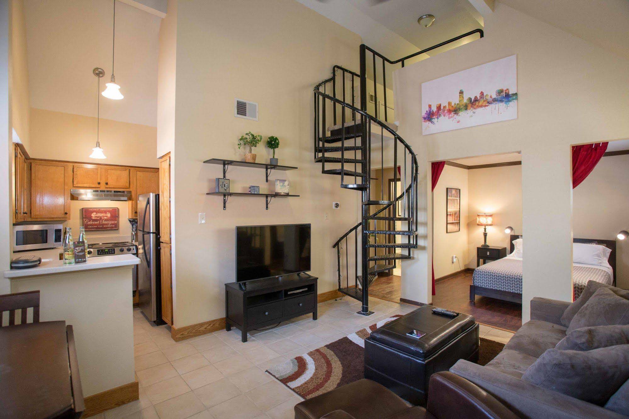 Penthouses At The Railyards