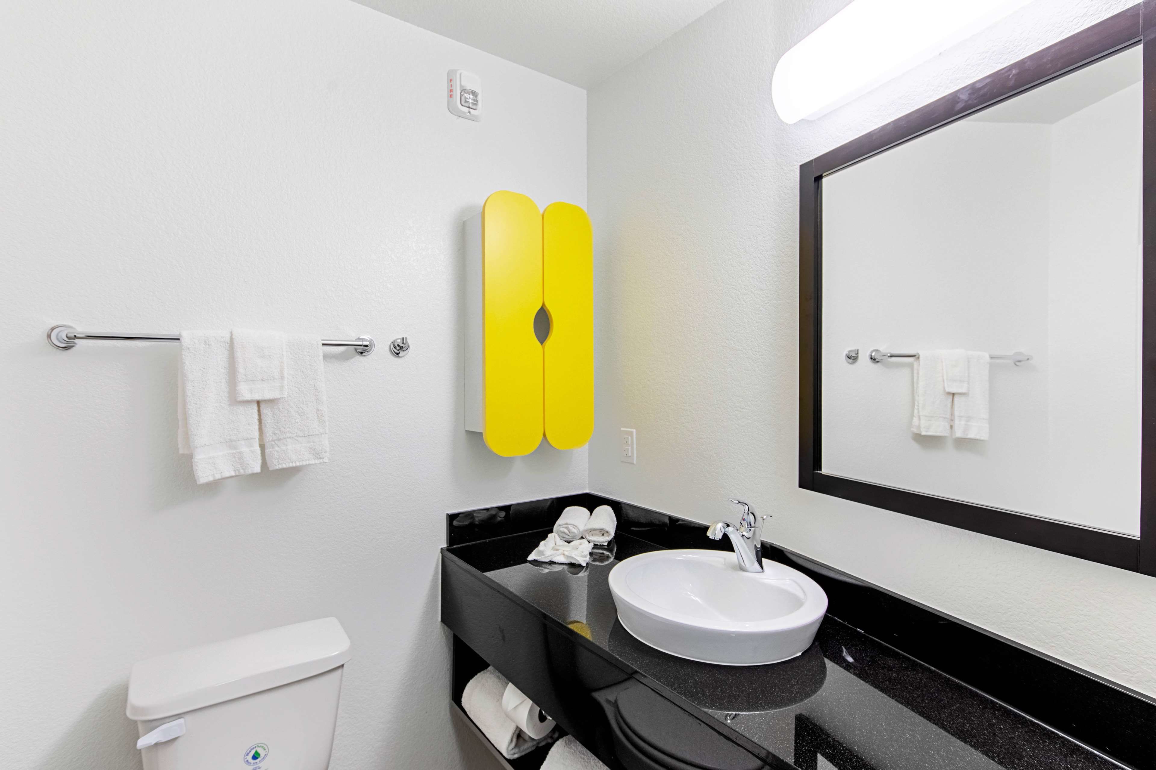 Studio 6 Austin Airport