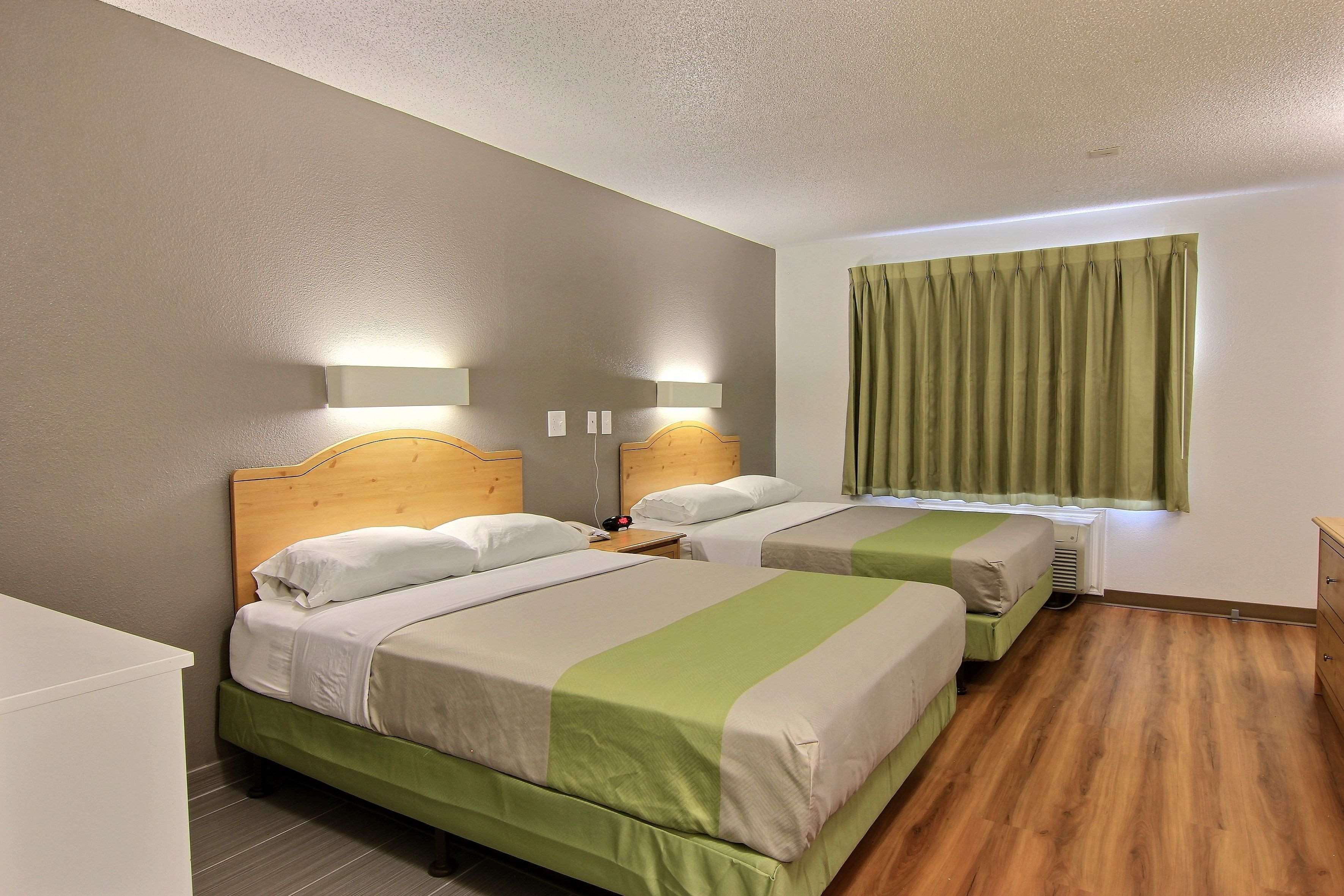 Studio 6 Austin Midtown