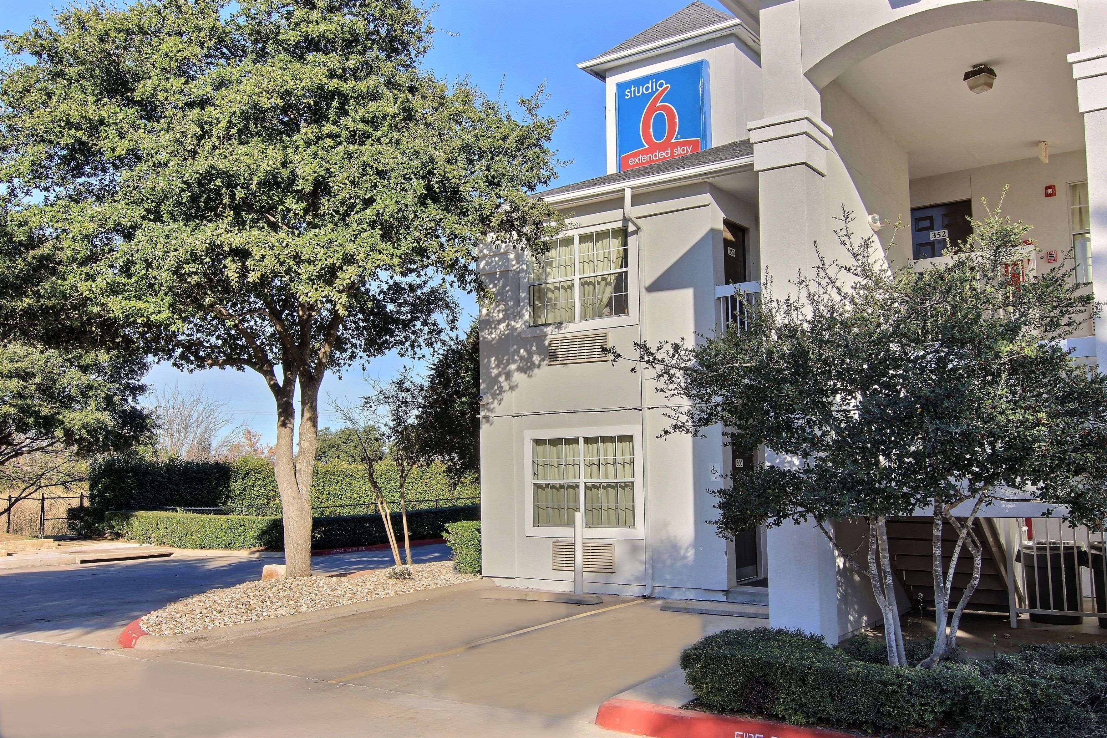 Studio 6 Austin Midtown