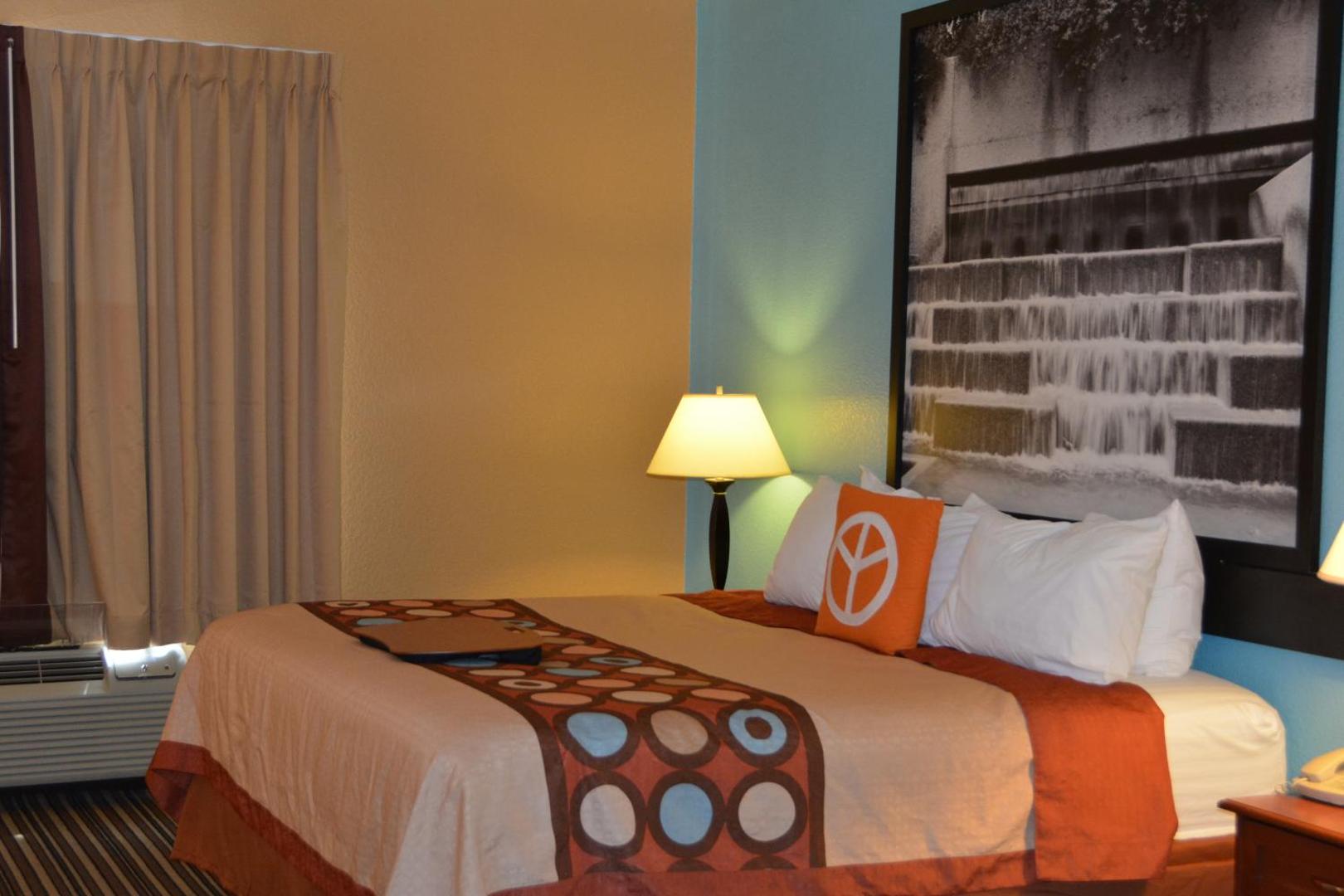 Super 8 by Wyndham Austin/Airport South