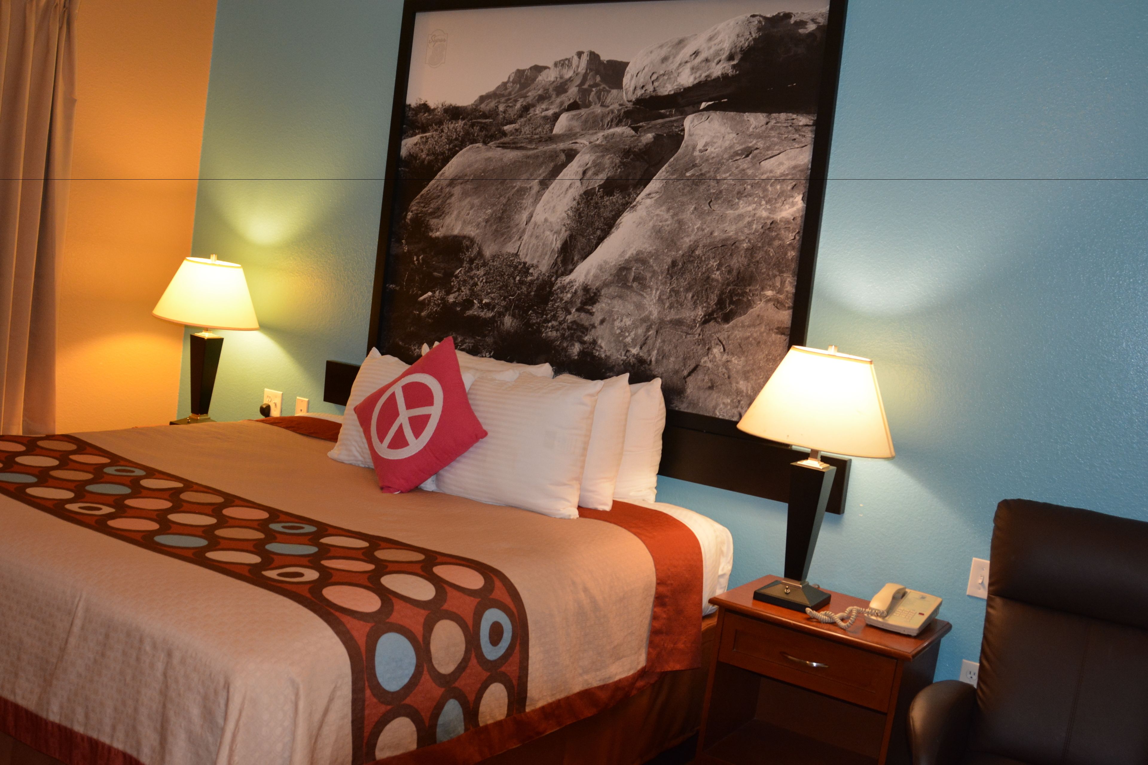 Super 8 by Wyndham Austin/Airport South
