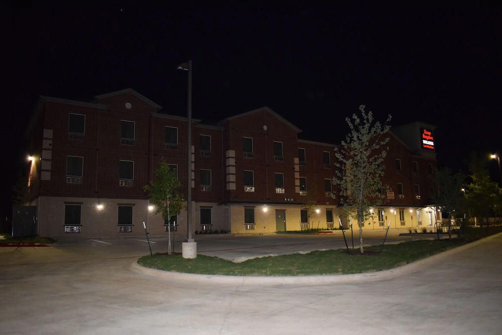 Texas Bungalows Hotel & Suites