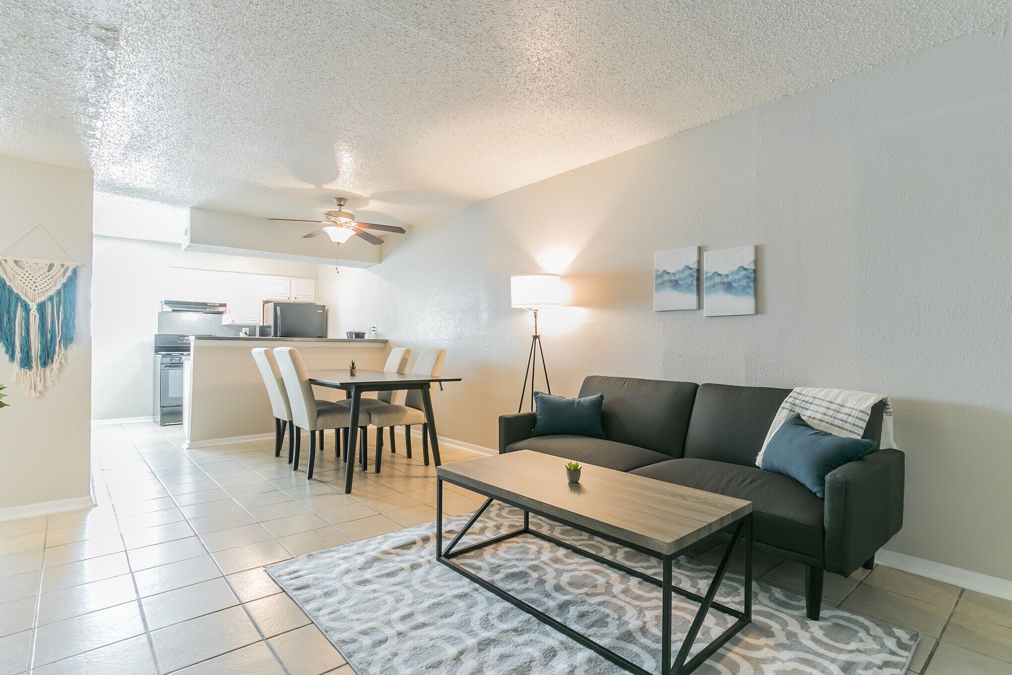 The Economy Suites of East Austin