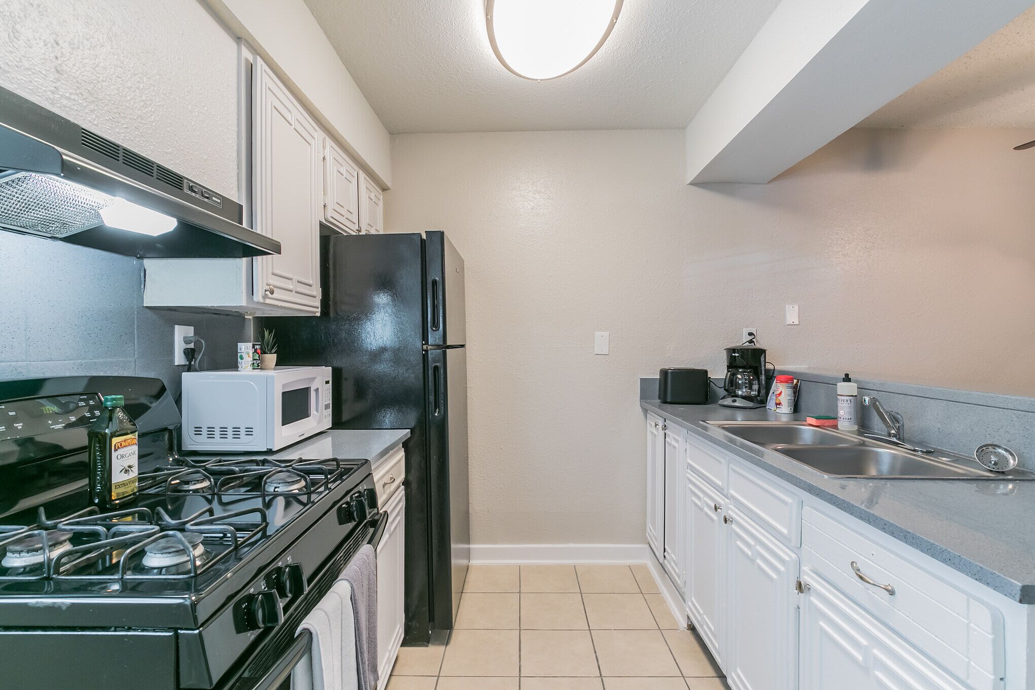 The Economy Suites of East Austin