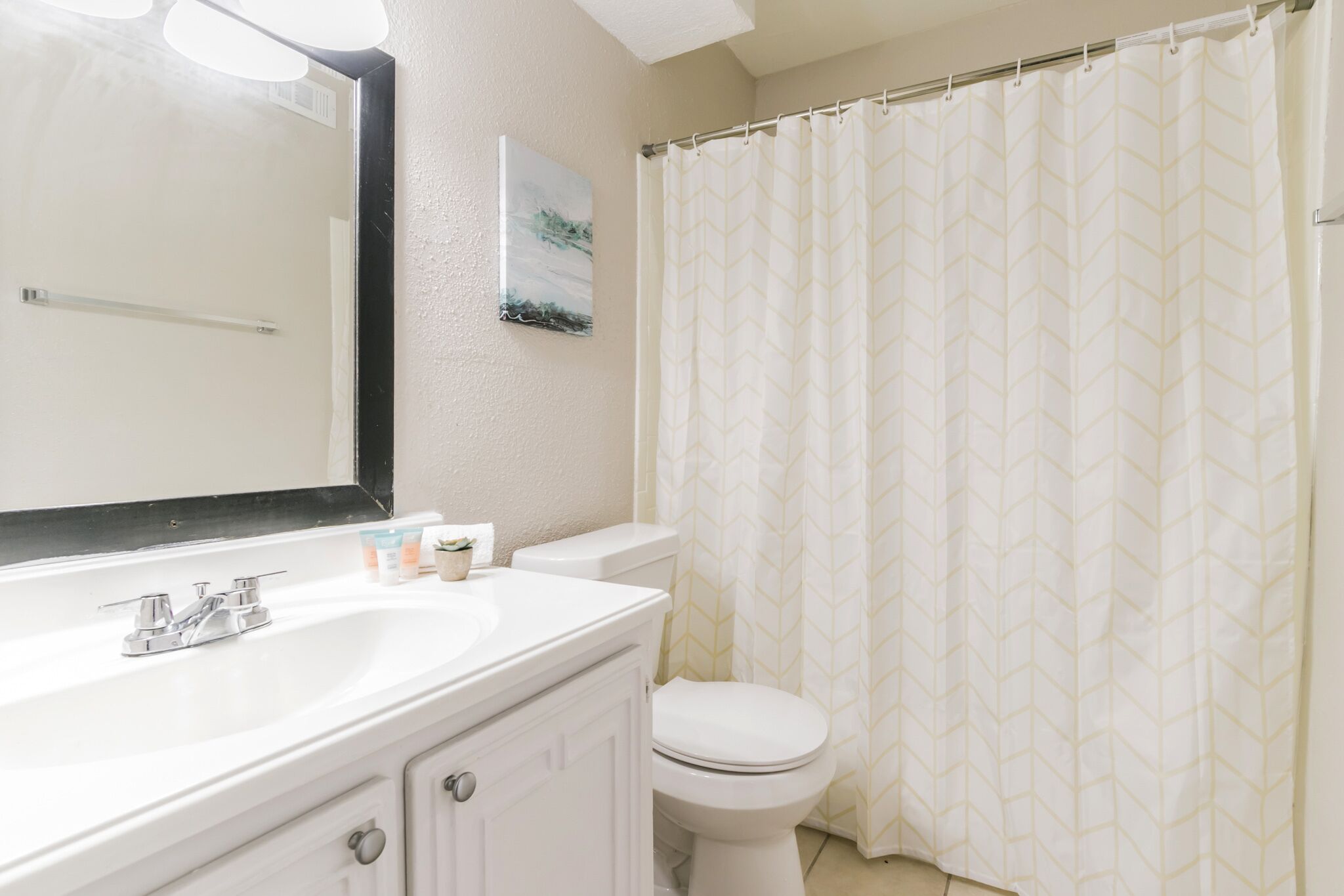 The Economy Suites of East Austin