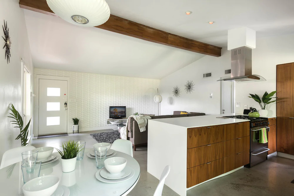 Travis Heights Modern 1