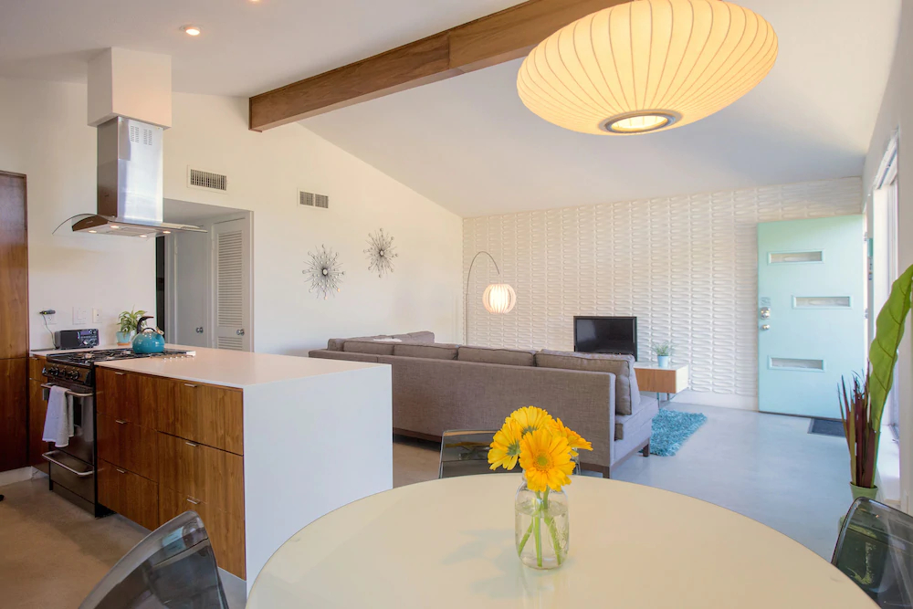 Travis Heights Modern 1