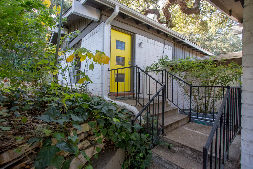 Travis Heights Modern 1