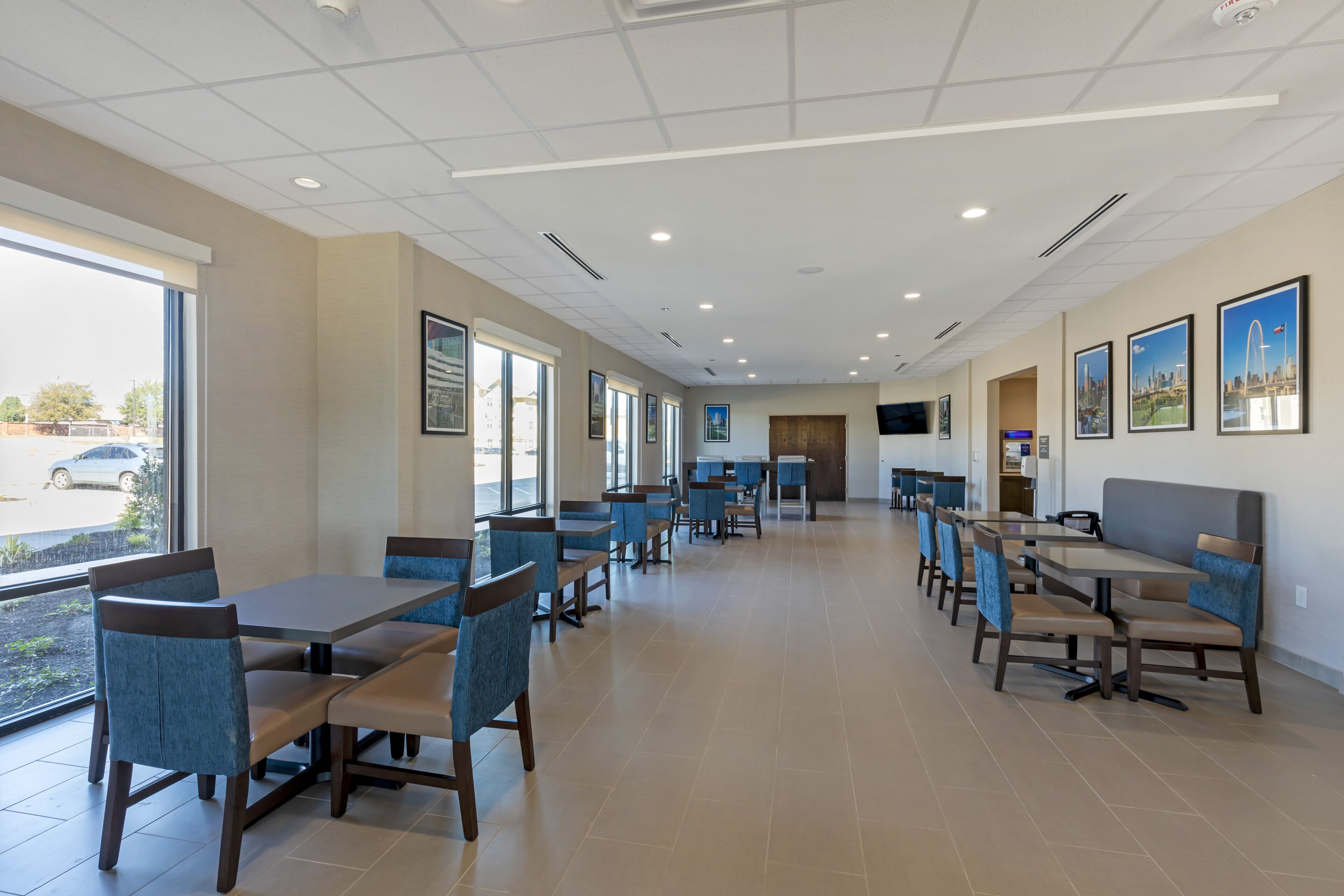 Comfort Inn & Suites Balch Springs - SE Dallas