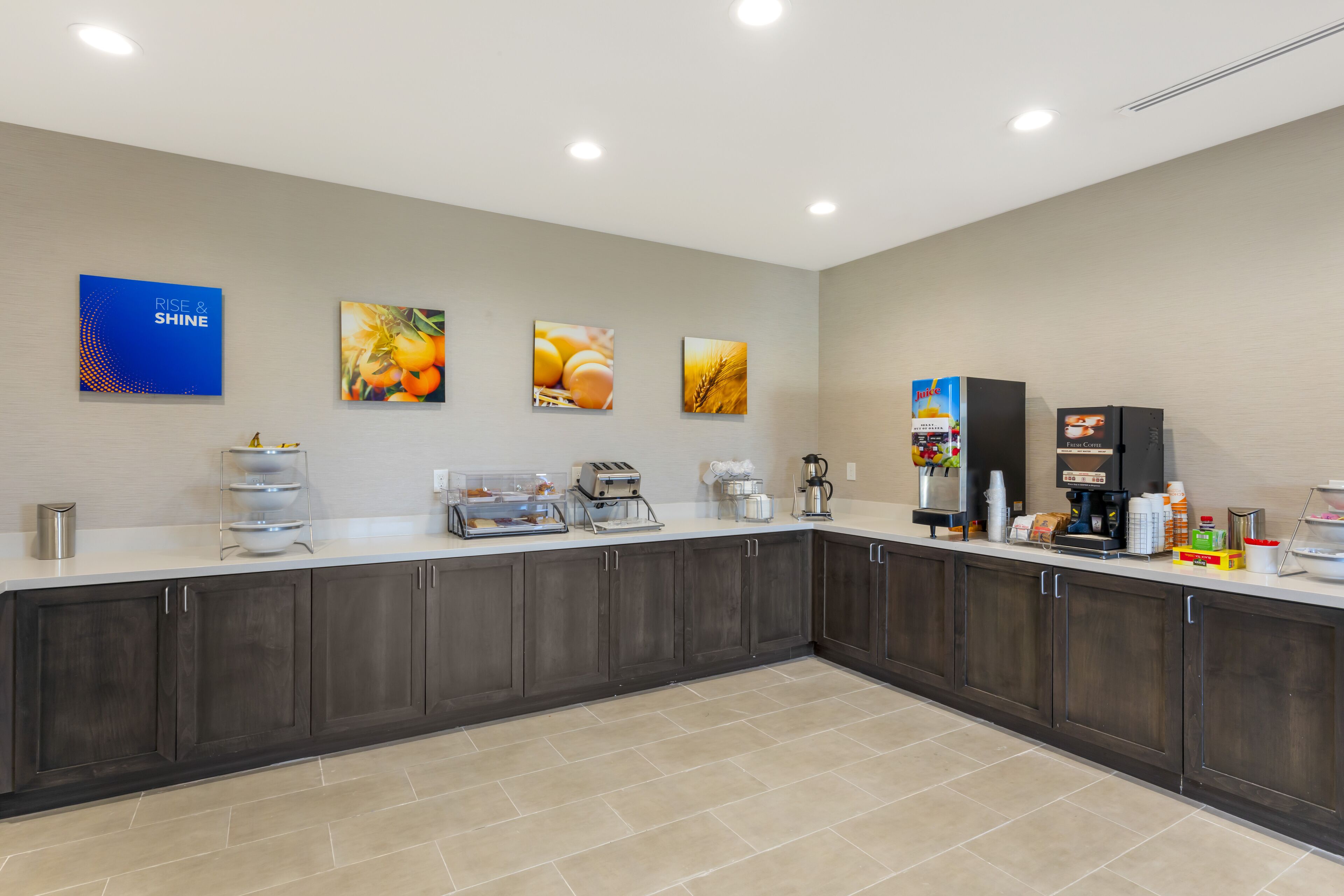 Comfort Inn & Suites Balch Springs - SE Dallas