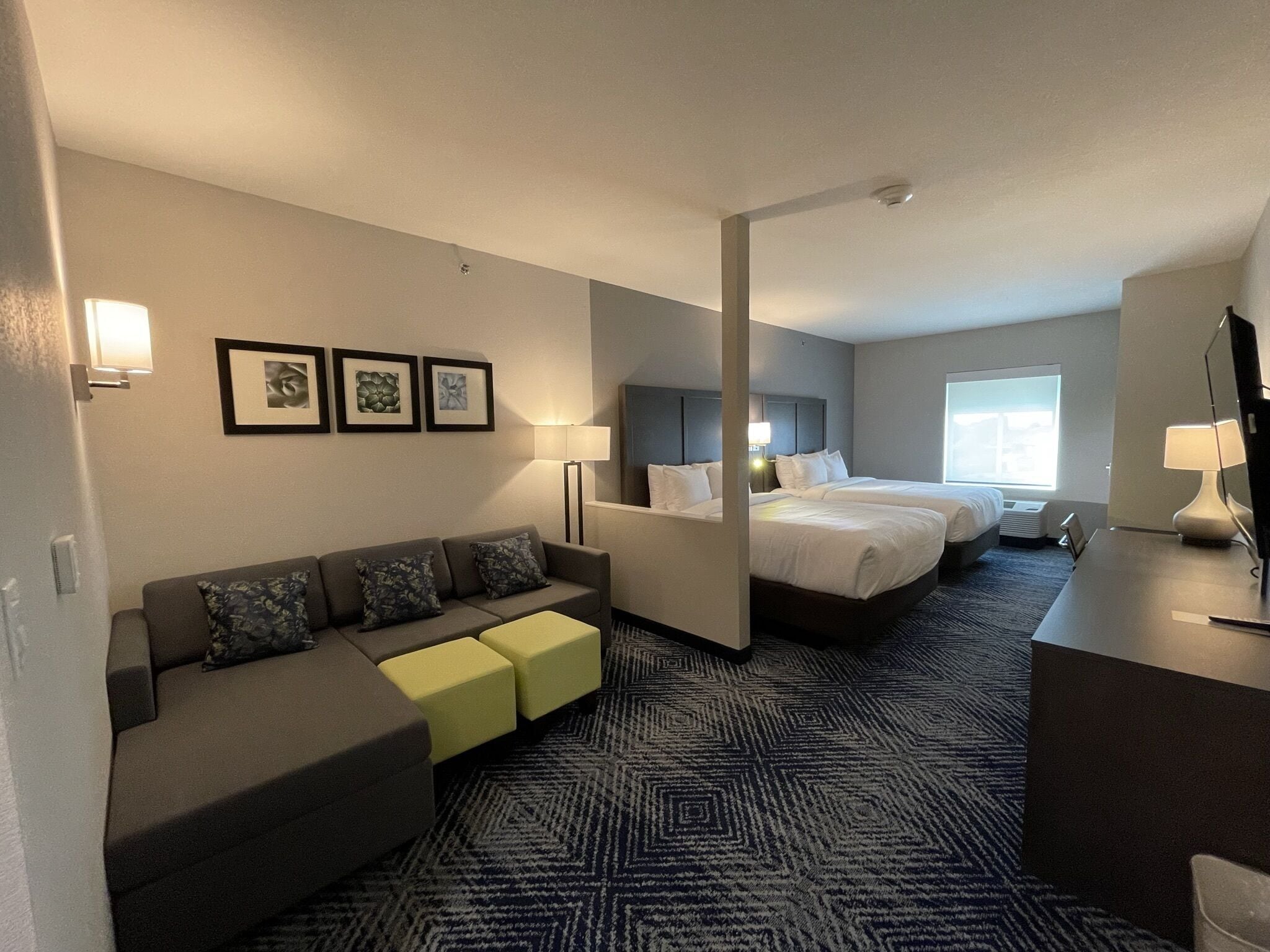 Comfort Inn & Suites Balch Springs - SE Dallas