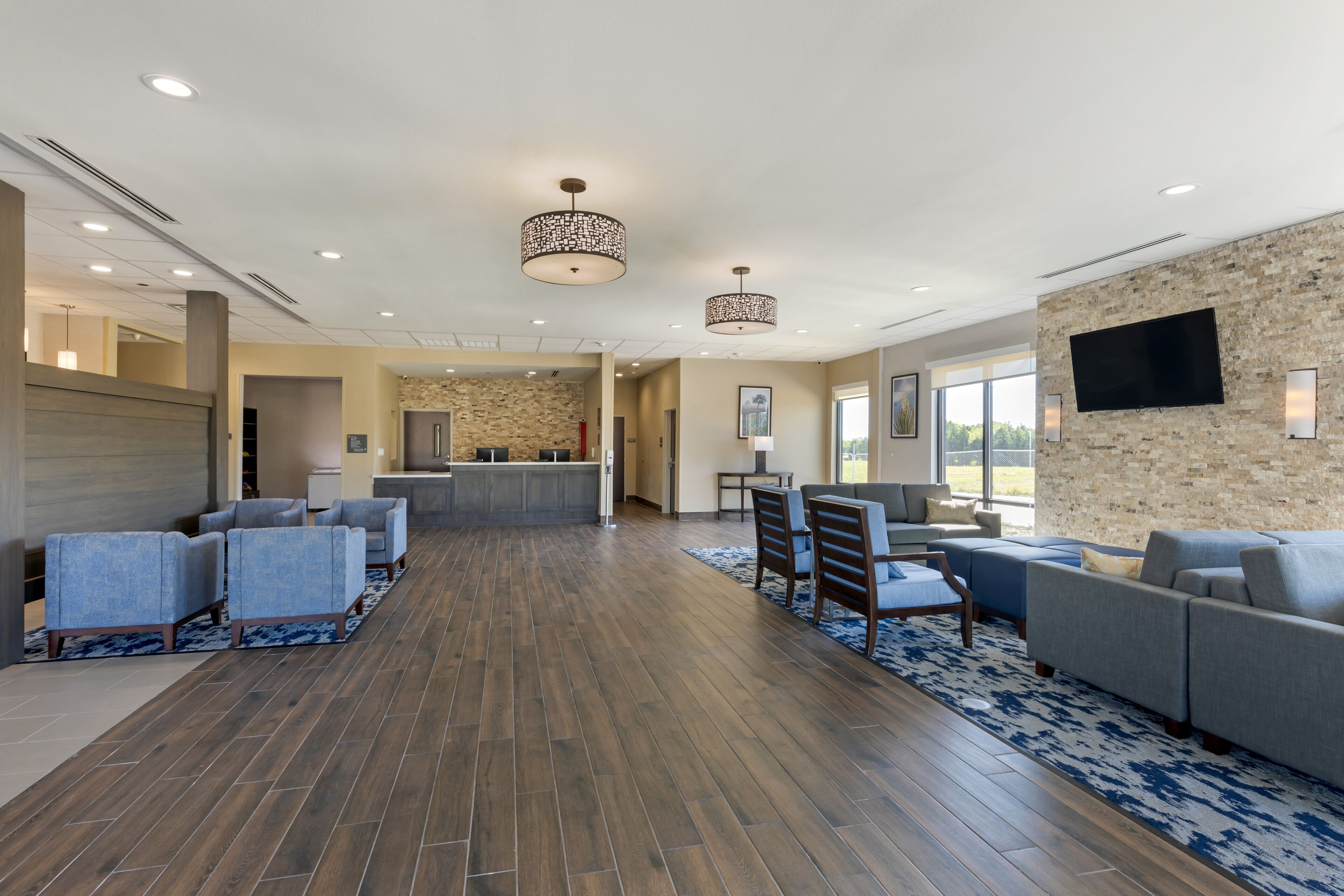 Comfort Inn & Suites Balch Springs - SE Dallas