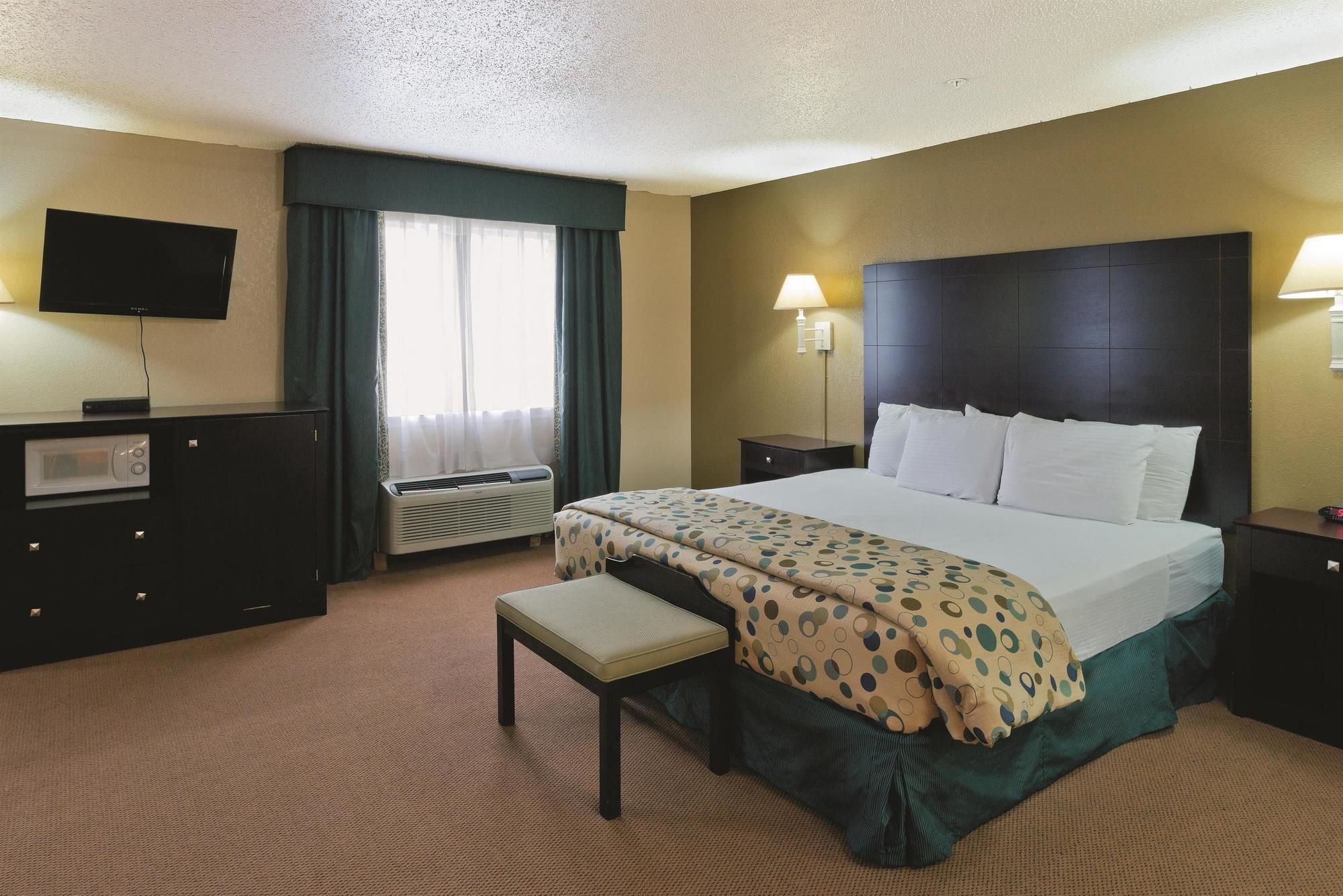 Motel 6 Mesquite, TX - Balch Springs
