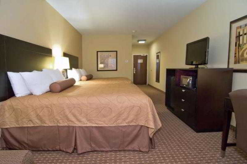 Best Western Bastrop Pines Inn