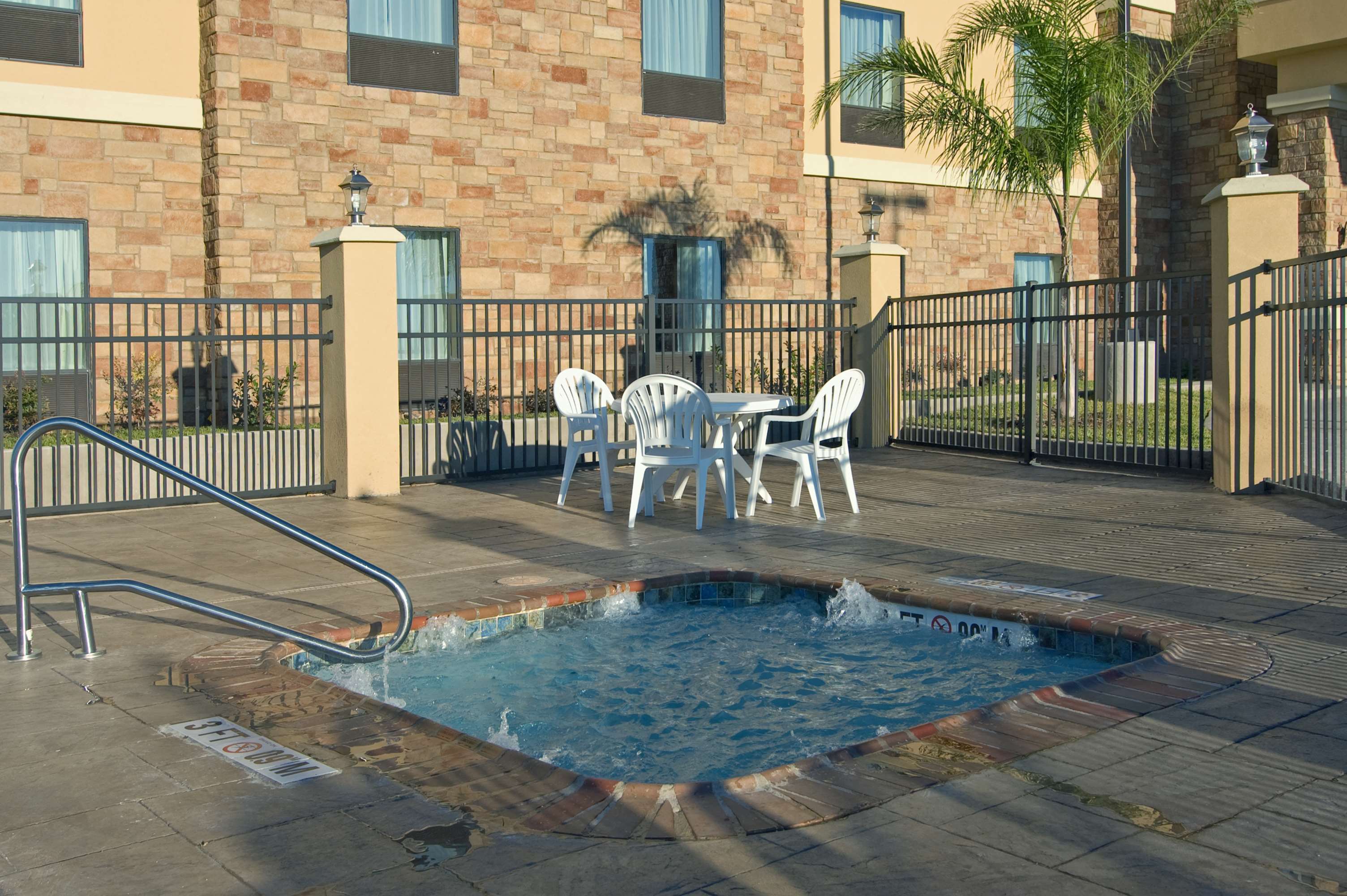 Best Western Bastrop Pines Inn