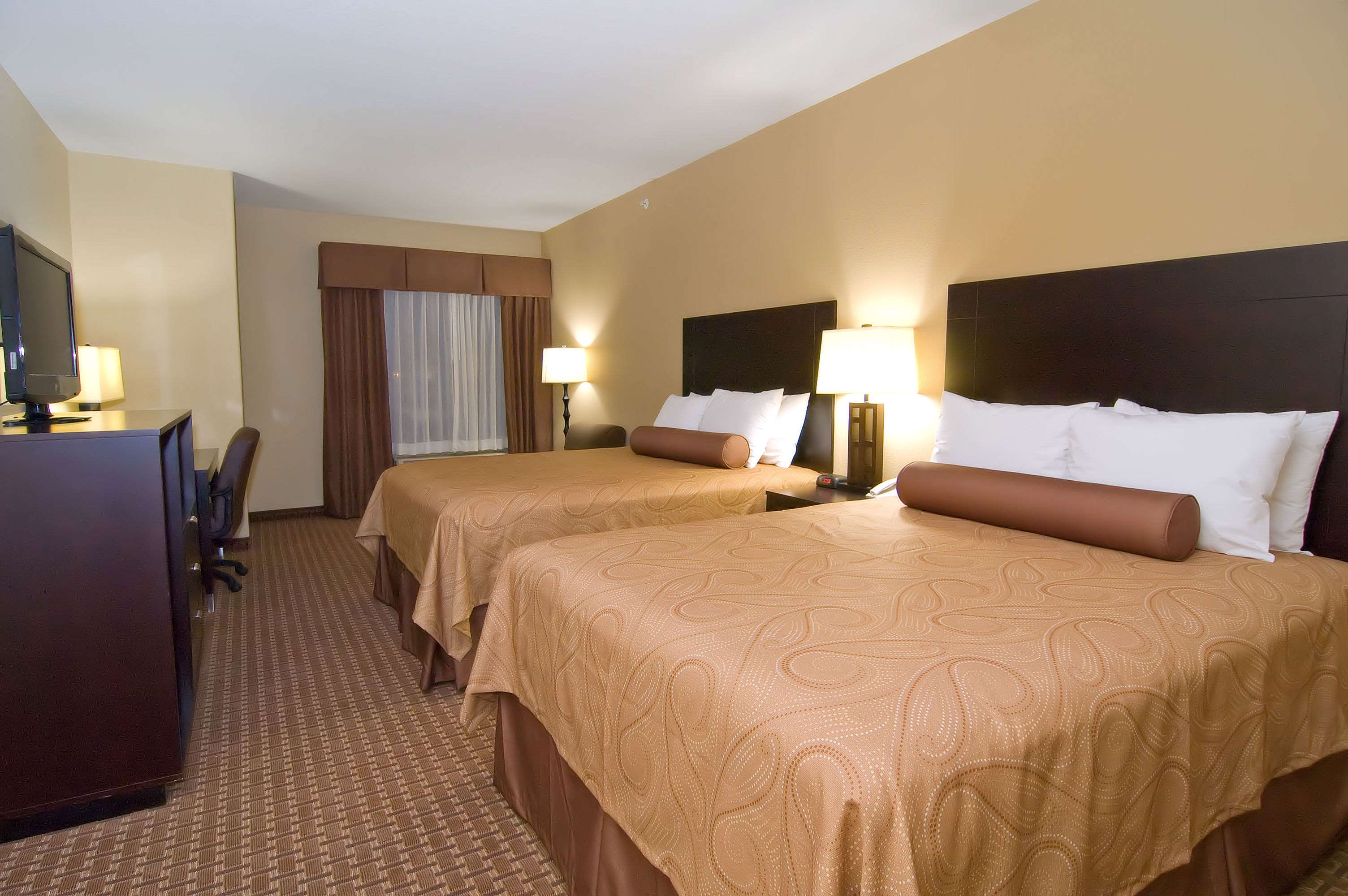 Best Western Bastrop Pines Inn