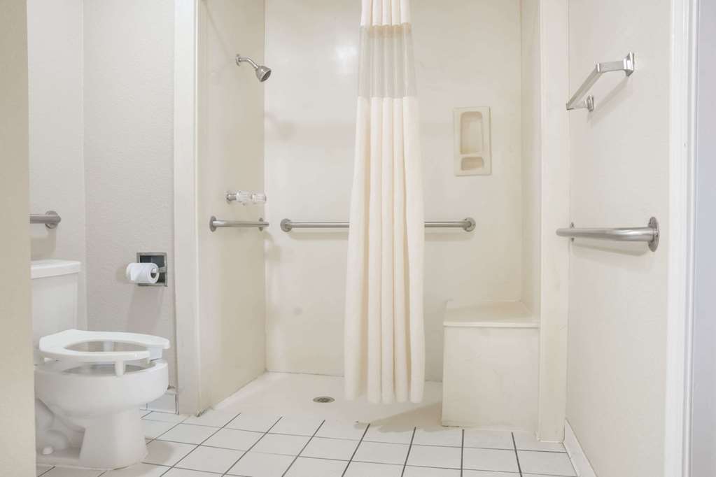 Days Inn by Wyndham Bastrop