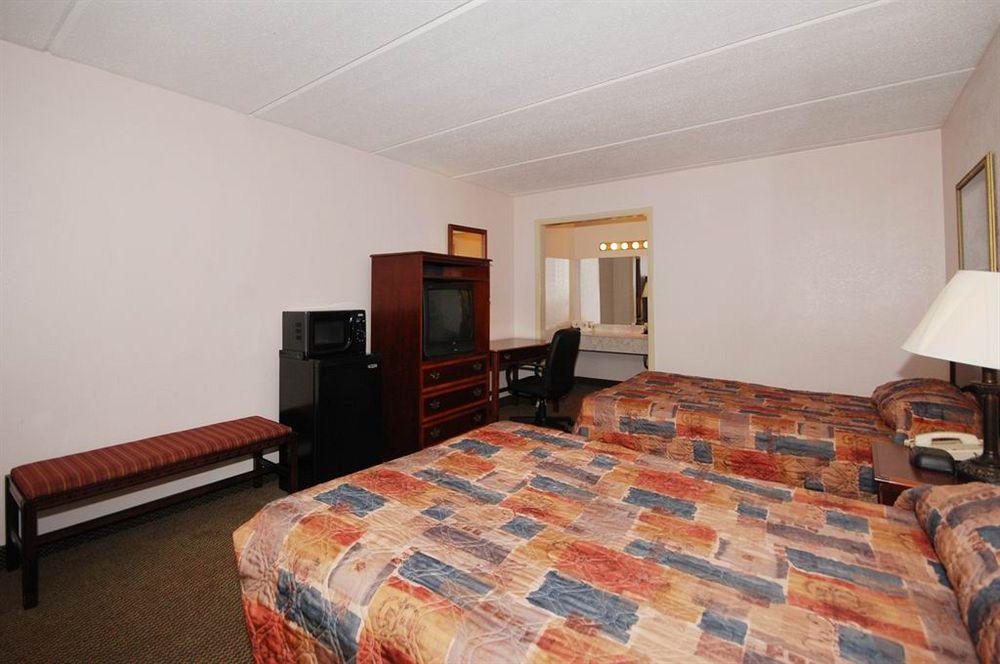 Days Inn by Wyndham Bay City