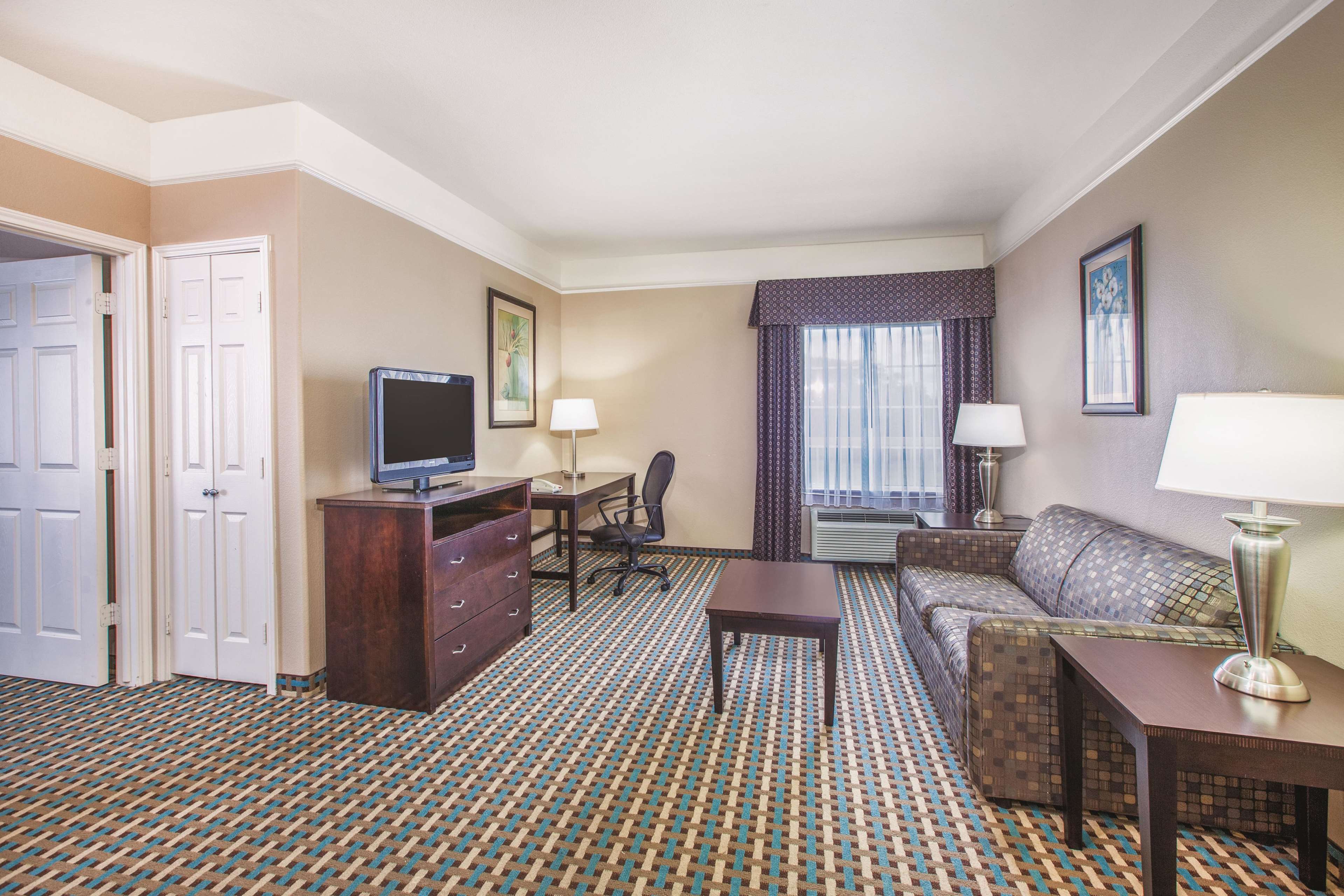 La Quinta Inn & Suites by Wyndham Bay City
