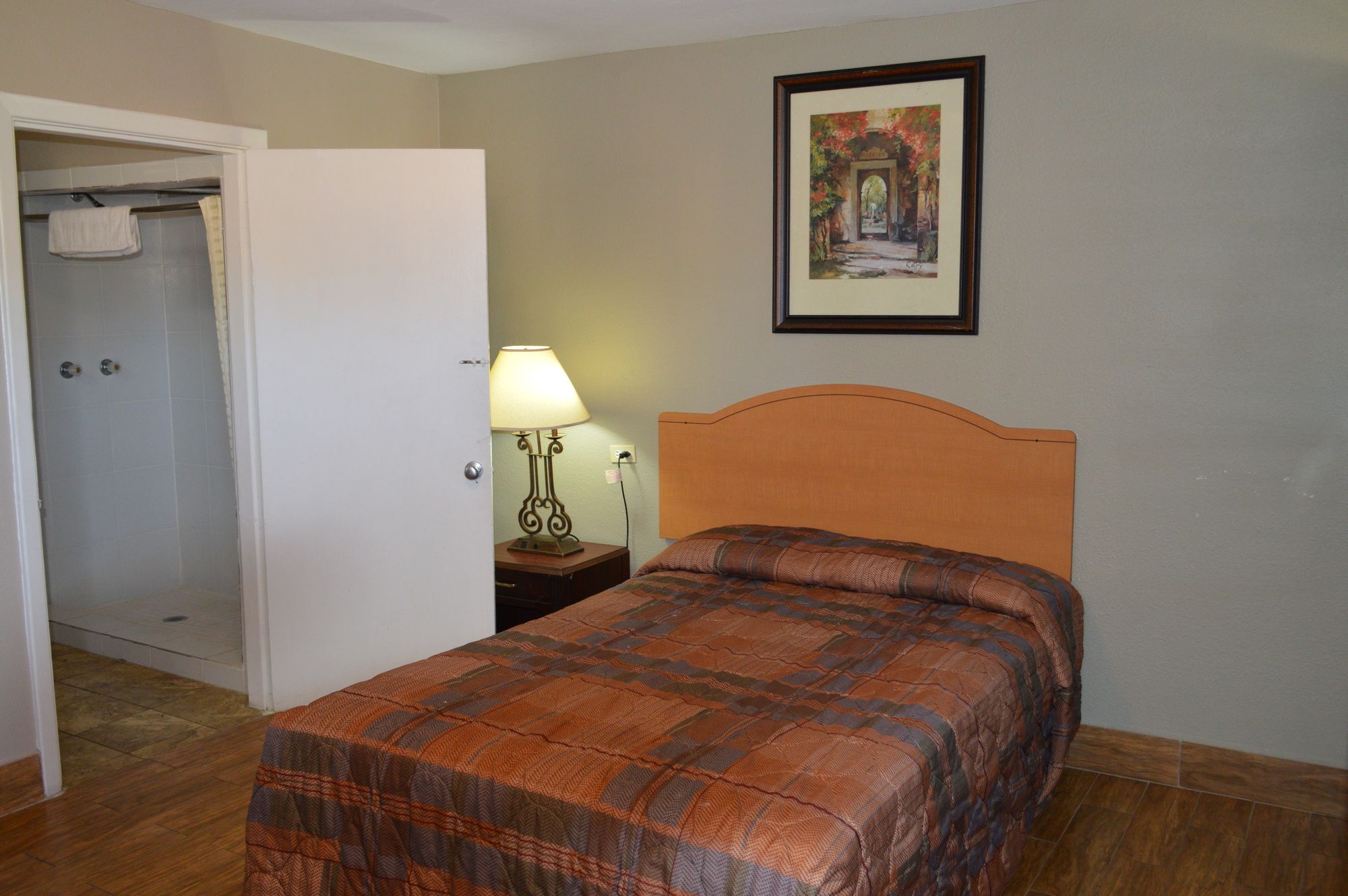 Paradise Inn