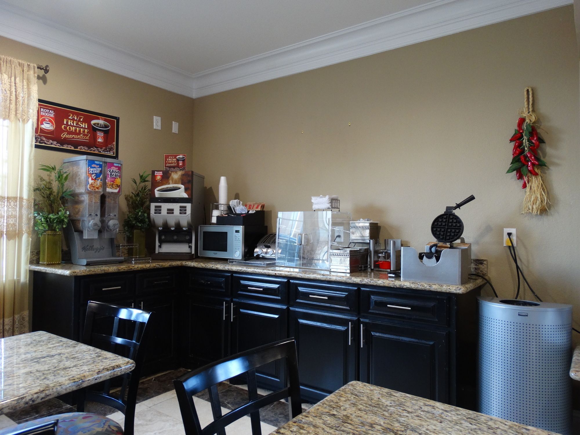 Regency Inn & Suites - Baytown