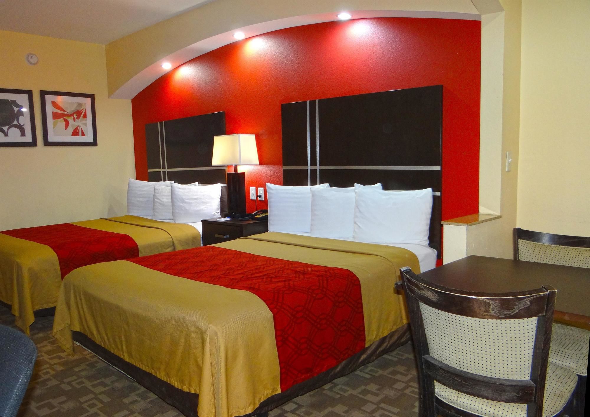 Regency Inn & Suites - Baytown