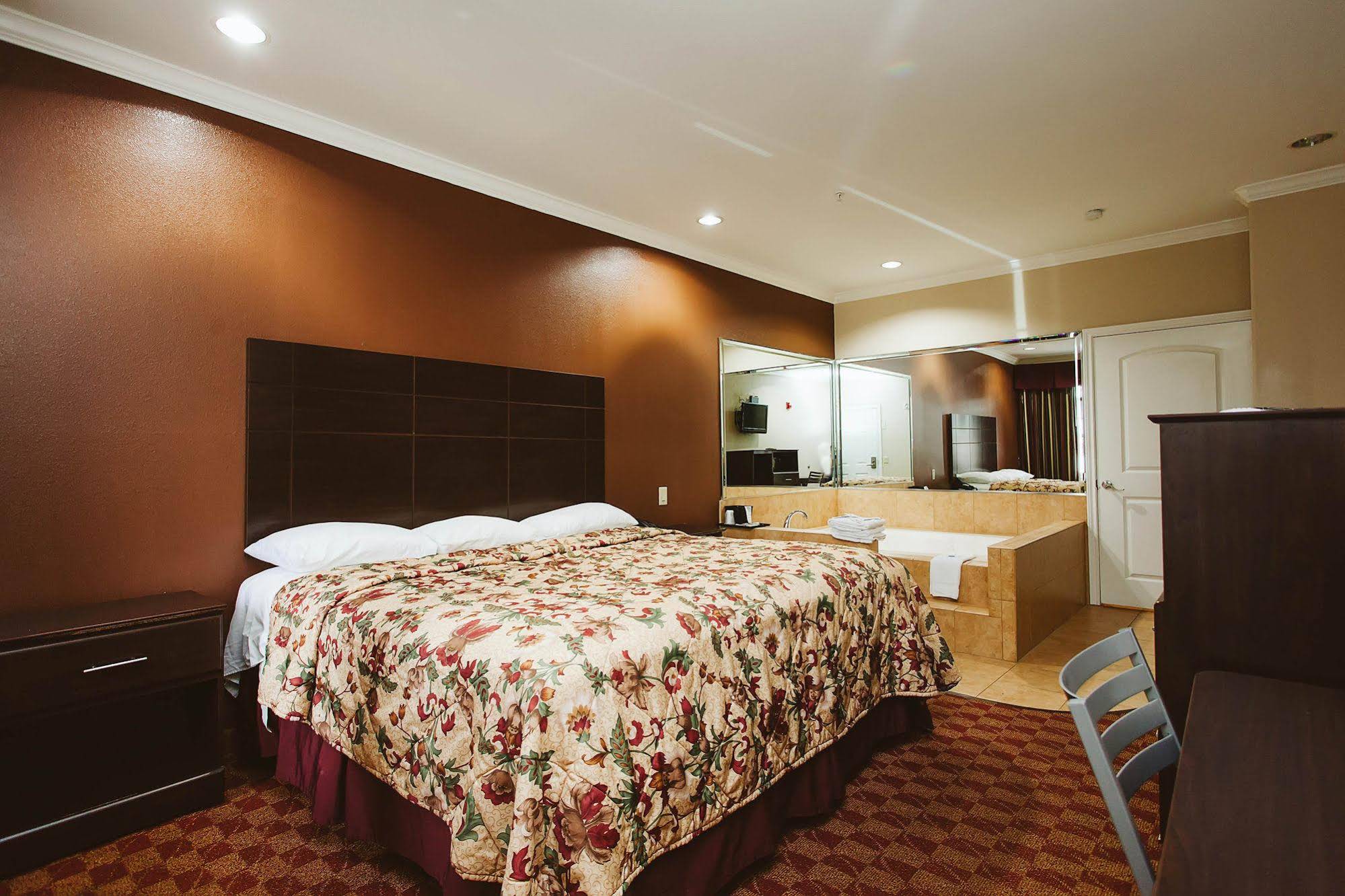 Palace Inn - Baytown I-10
