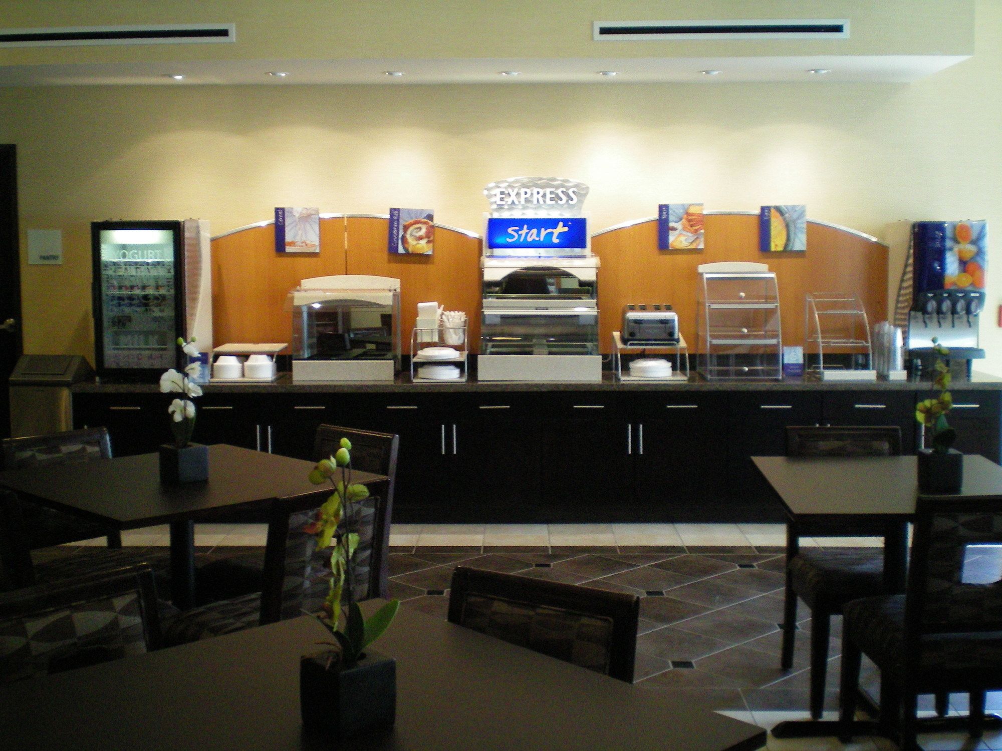 Holiday Inn Express Beaumont NW Parkdale Mall