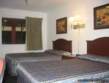 Executive Inn & Suites