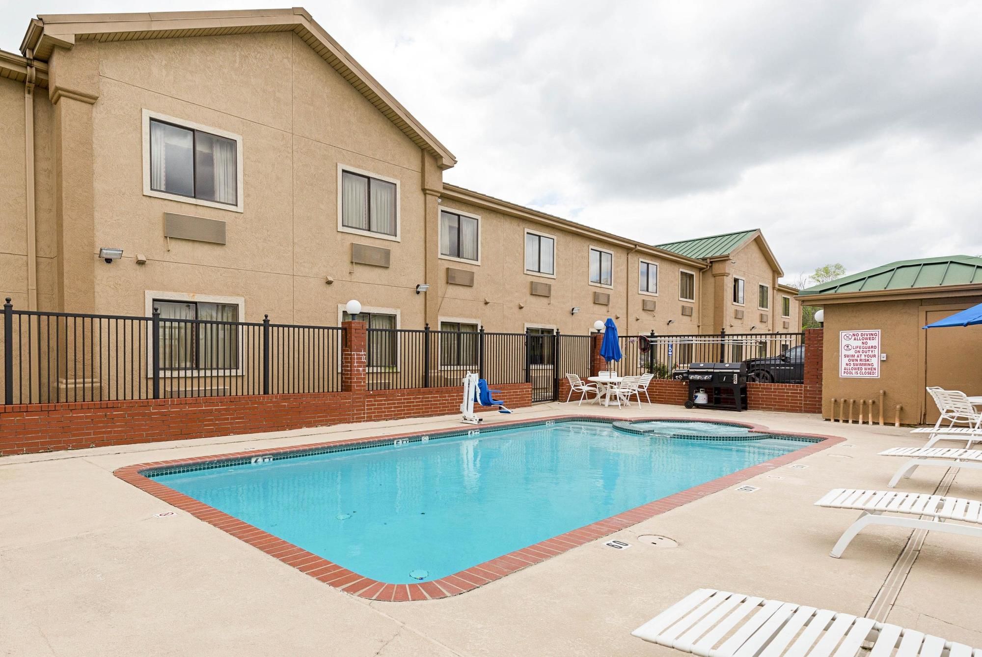 Quality Inn & Suites