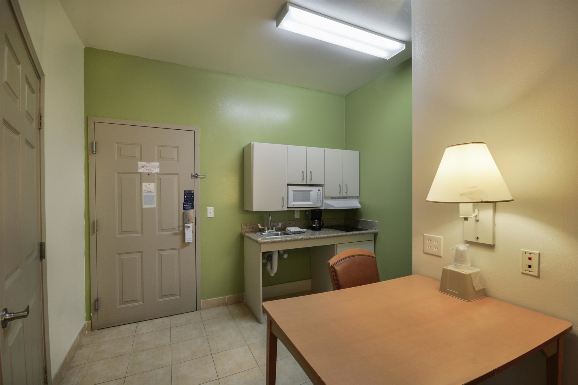 OYO Townhouse Beaumont Medical Center Area