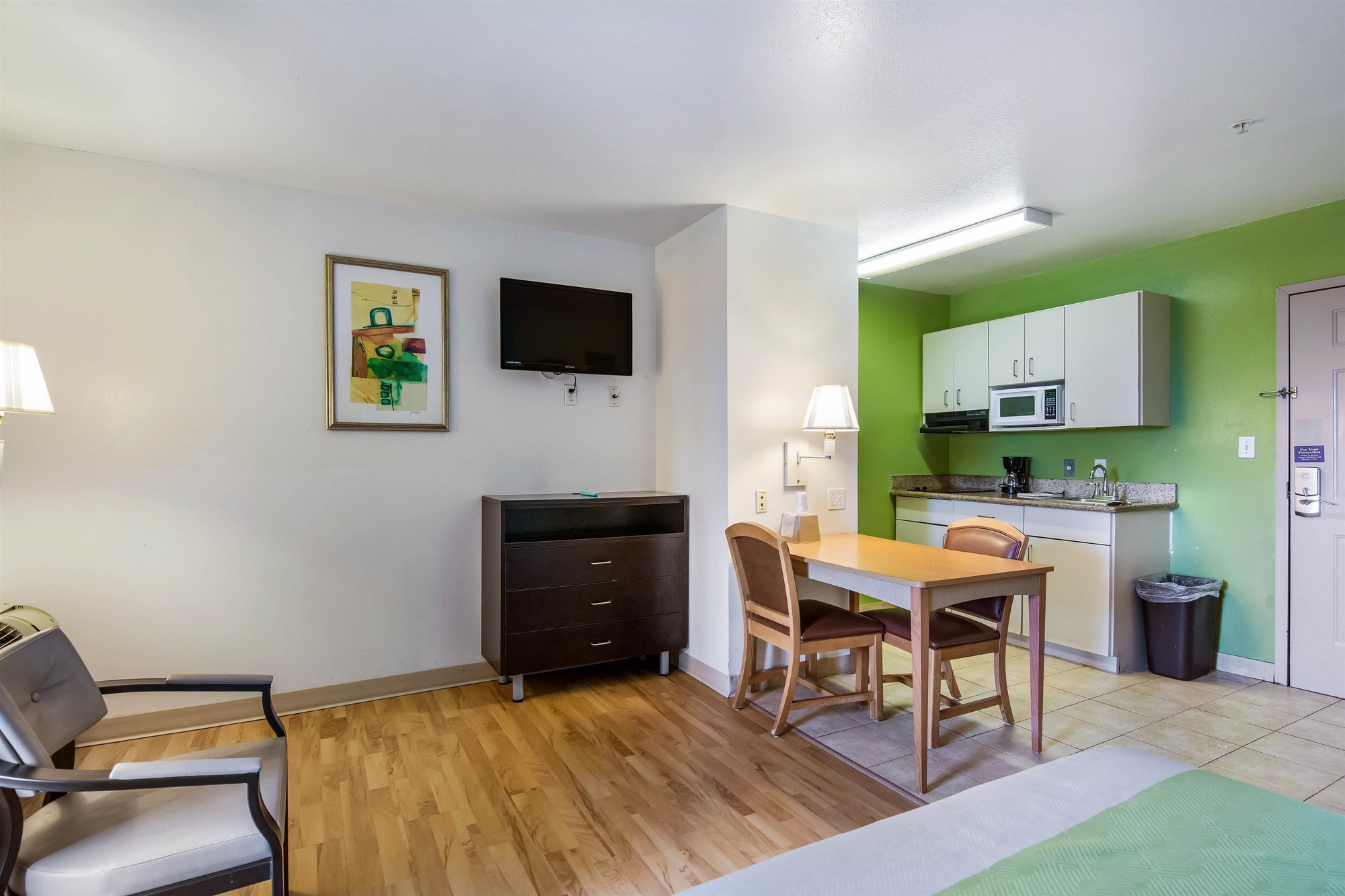 OYO Townhouse Beaumont Medical Center Area