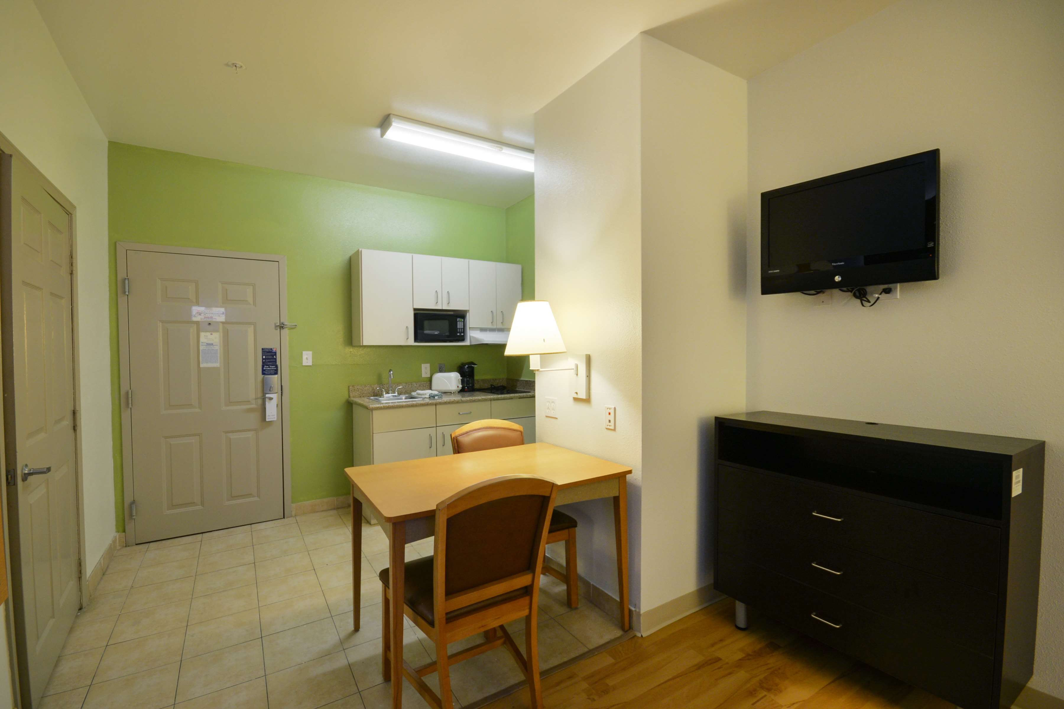 OYO Townhouse Beaumont Medical Center Area