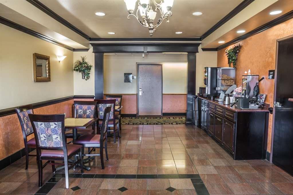 Econo Lodge Beaumont I-10 South