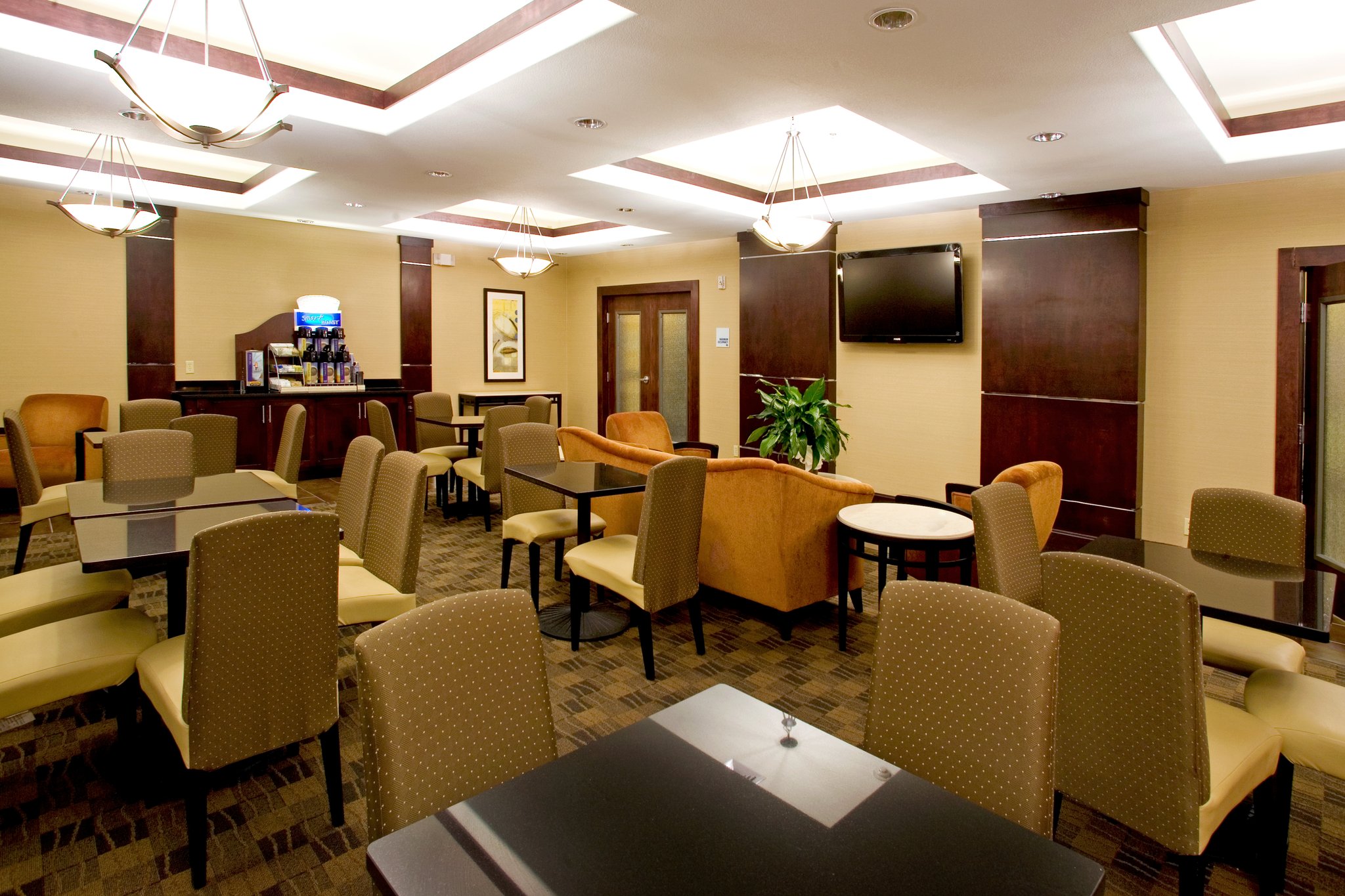 Holiday Inn Express Beeville
