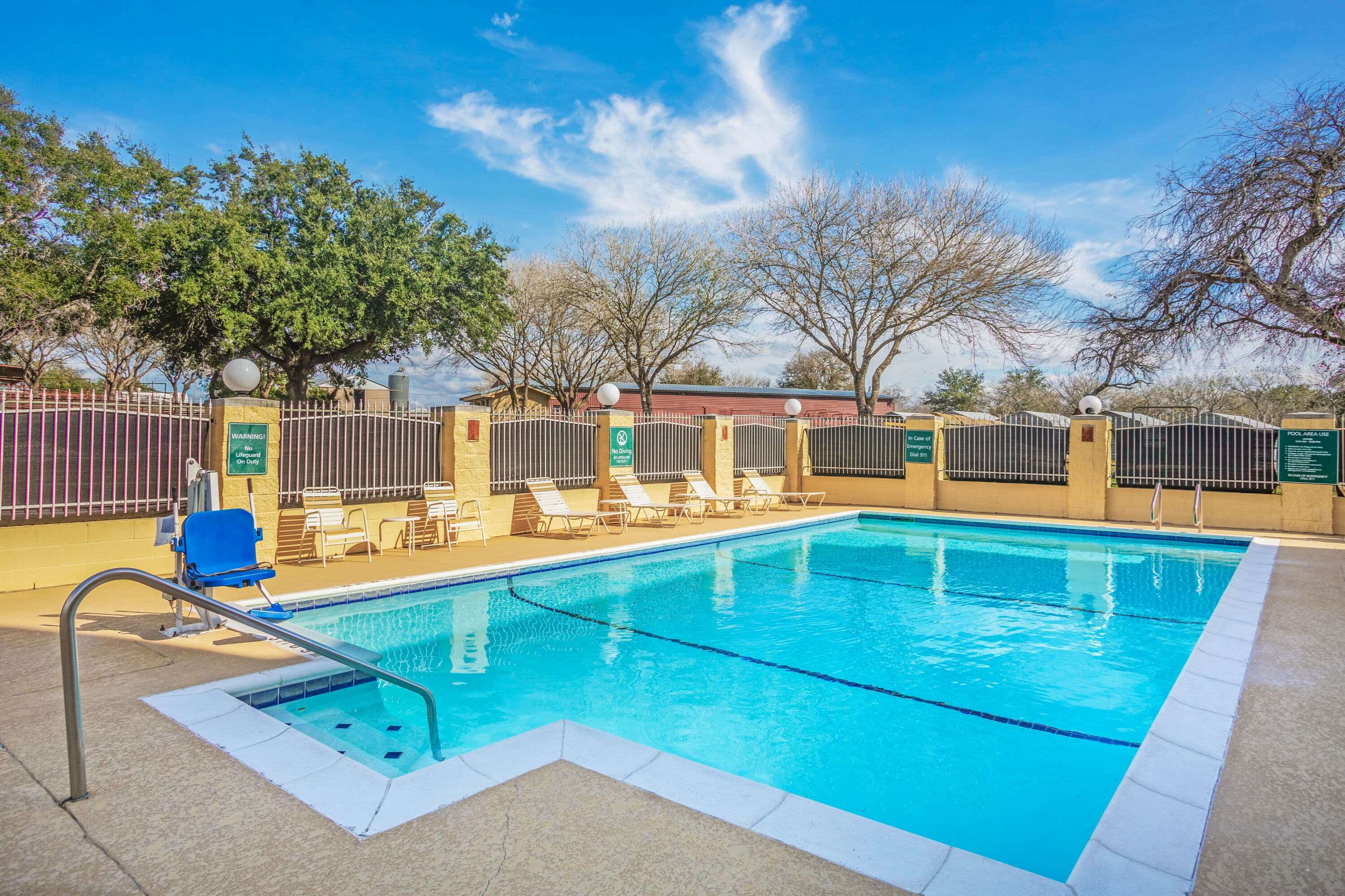 La Quinta Inn & Suites by Wyndham Beeville