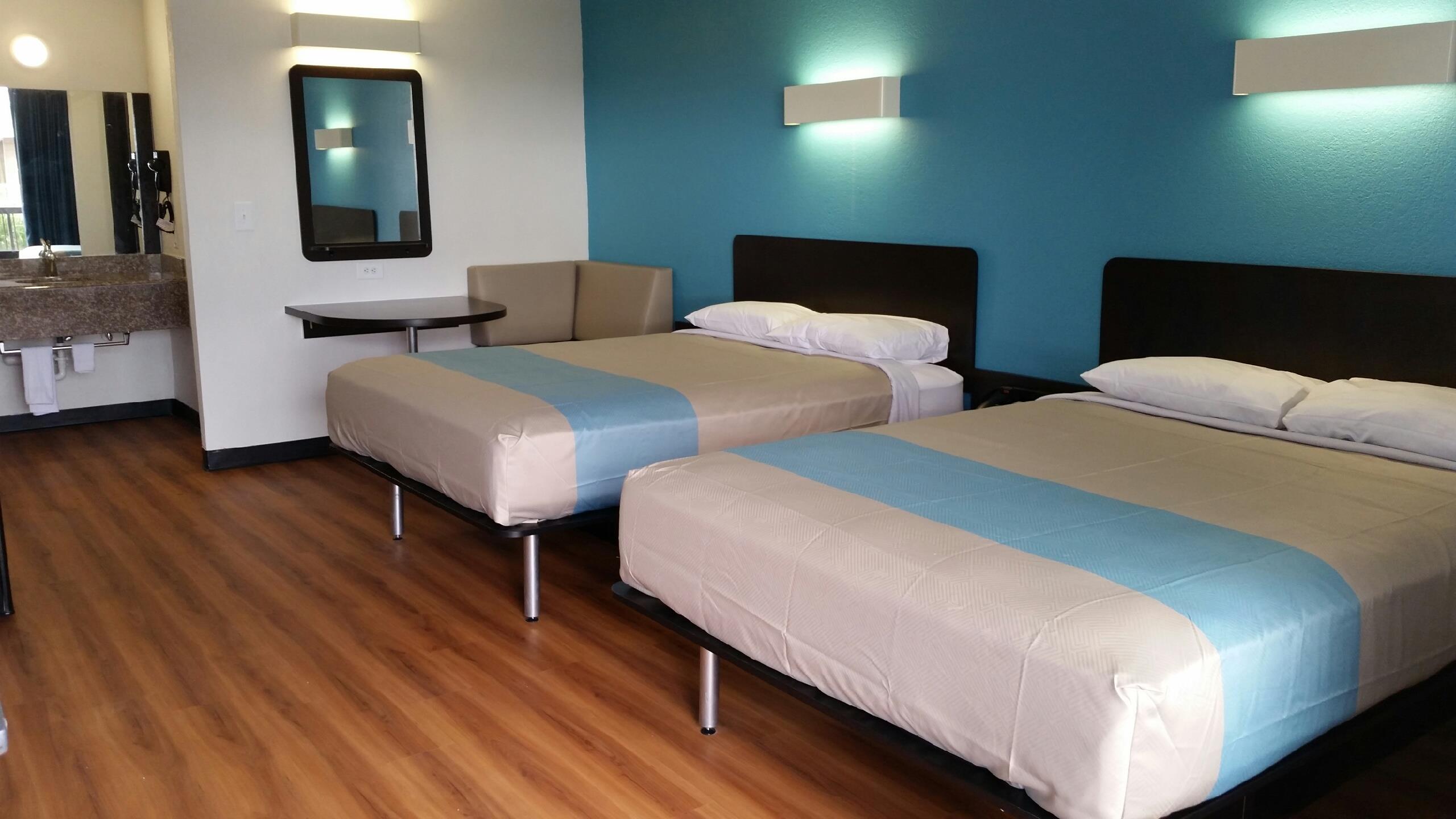 Sky-Palace Inn & Suites by Jasper Beeville