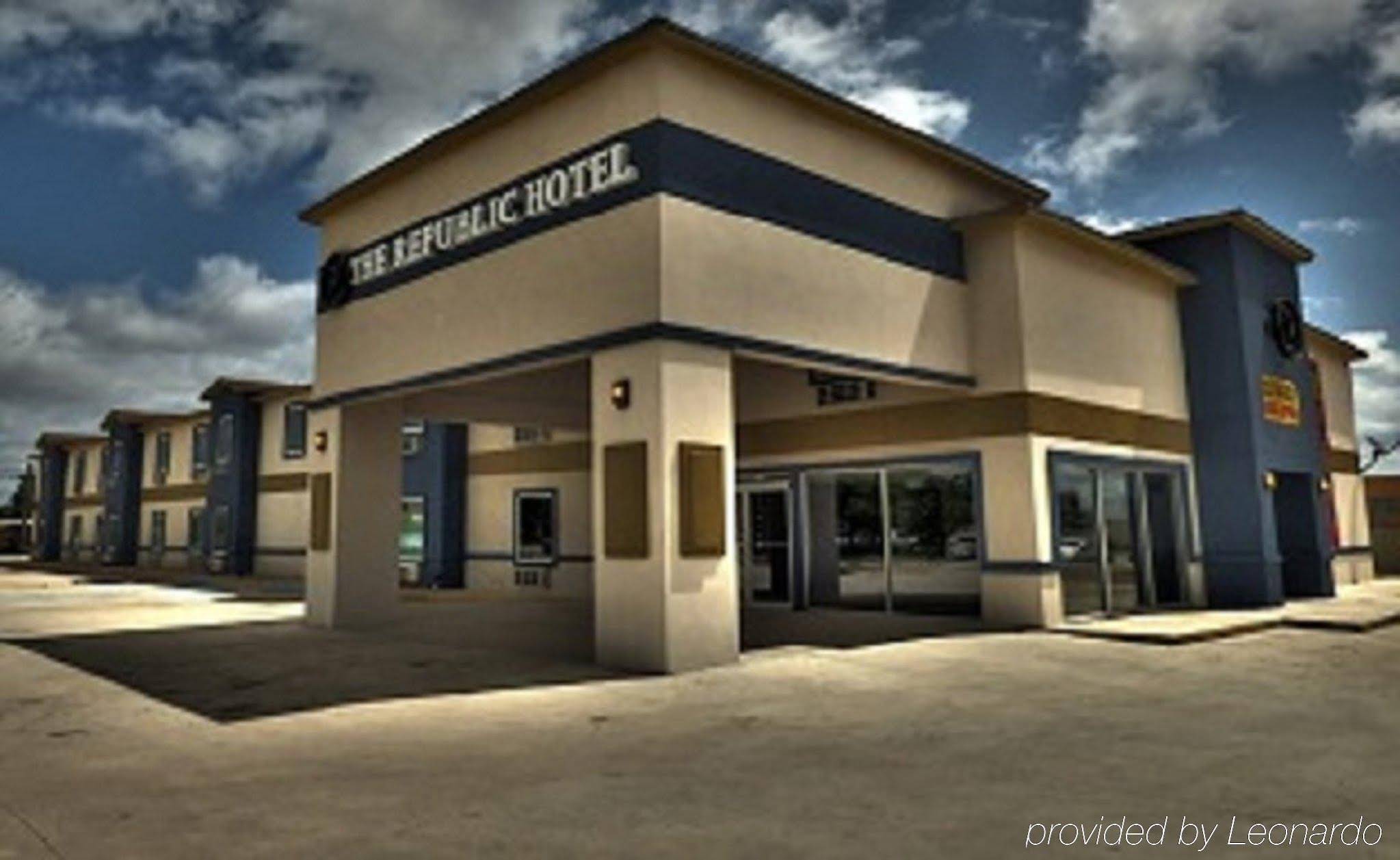 Republic Hotel