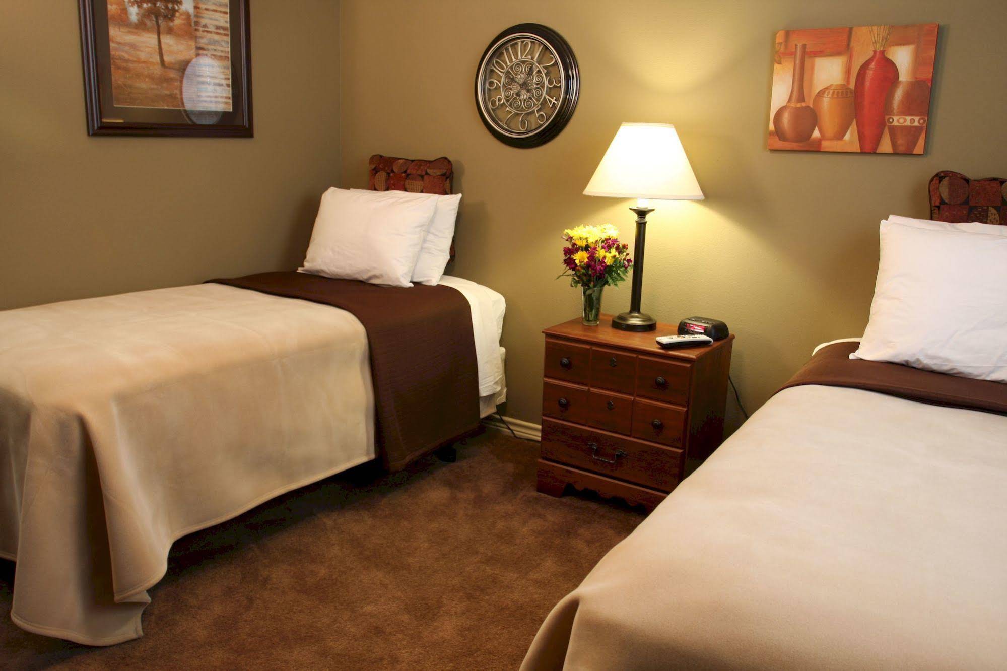 Eagle's Den Suites at Big Spring