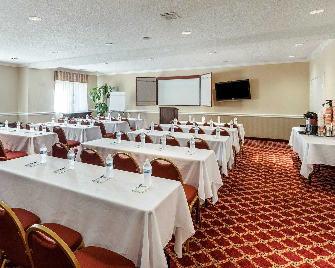 Comfort Inn & Suites Texas Hill Country