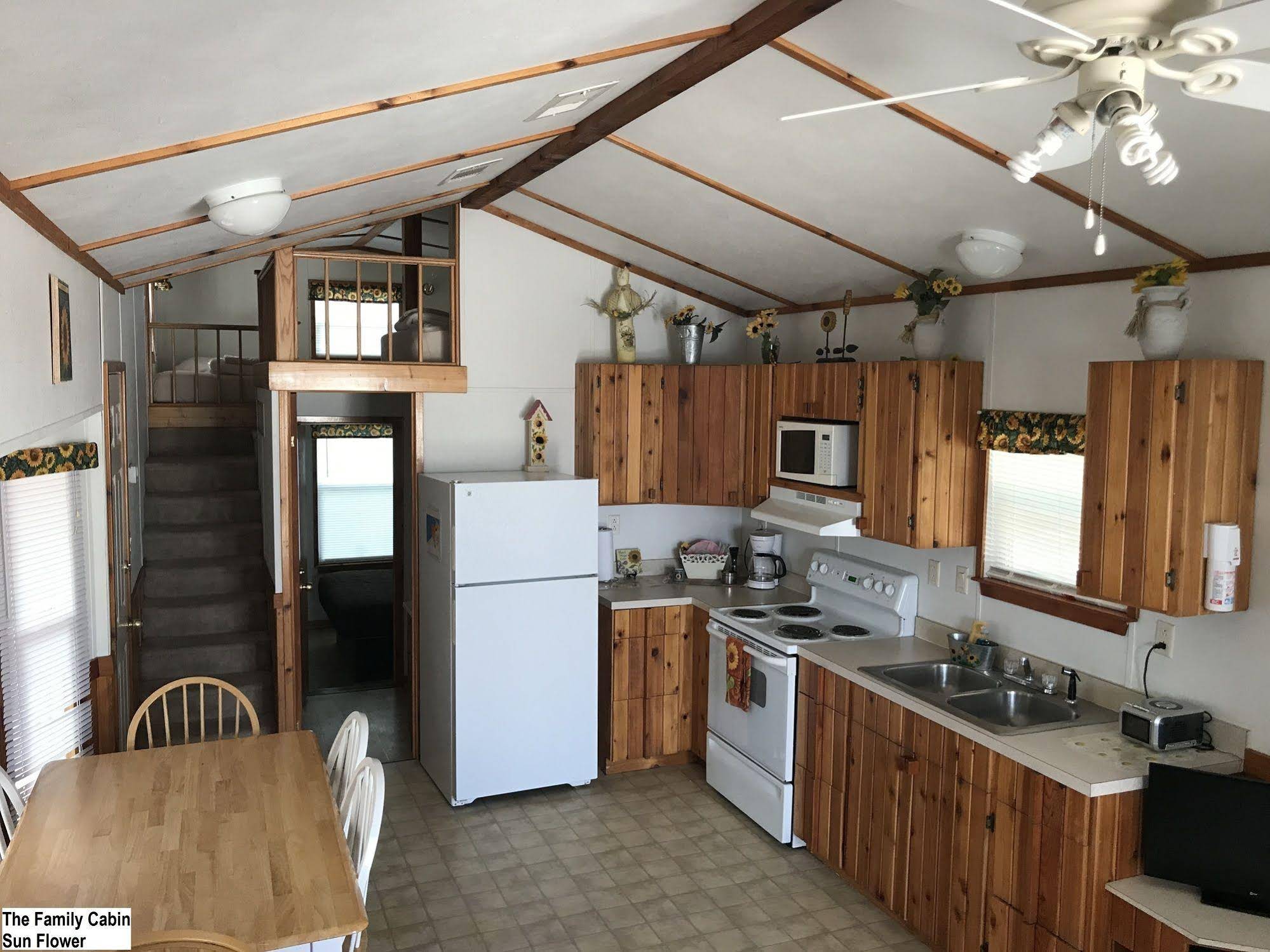 Top Of The Hill RV Resort